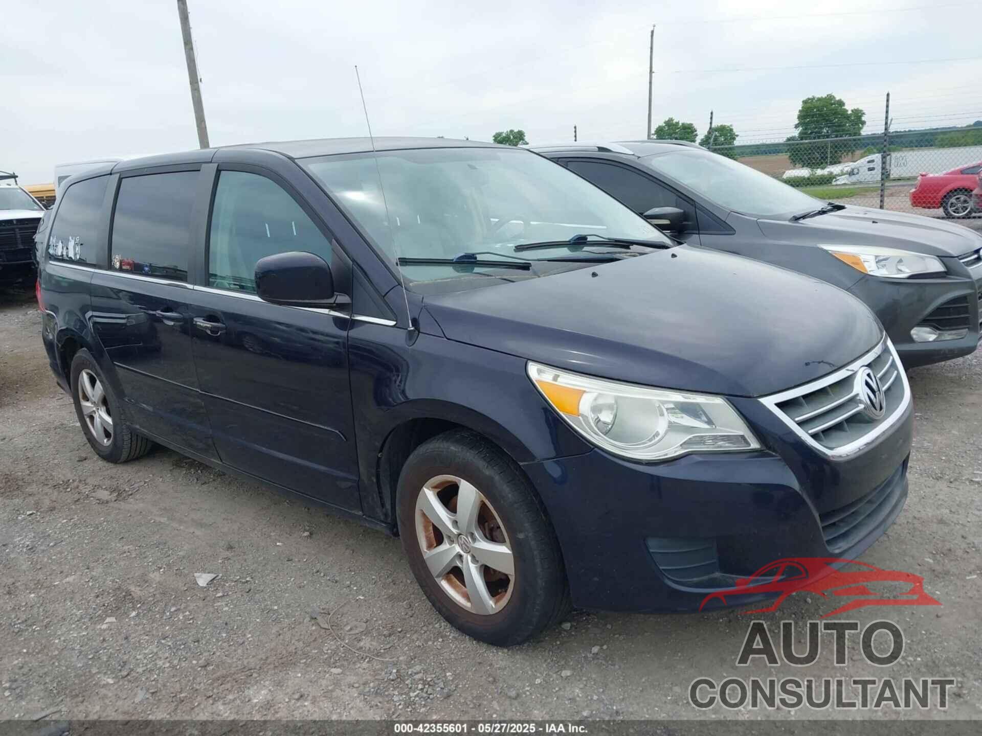 VOLKSWAGEN ROUTAN 2010 - 2V4RW3D15AR272566