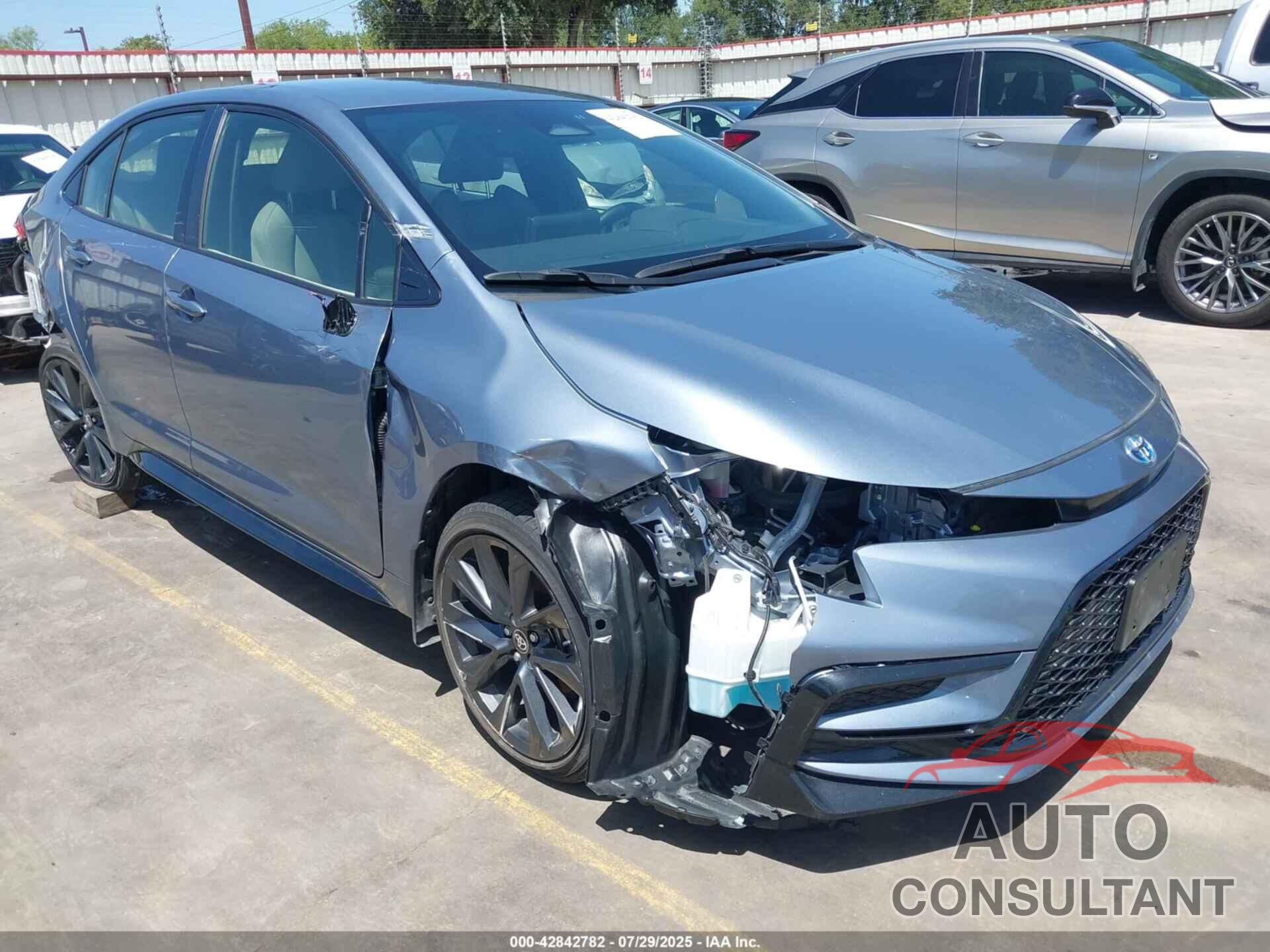 TOYOTA COROLLA 2024 - JTDBCMFE2RJ016962
