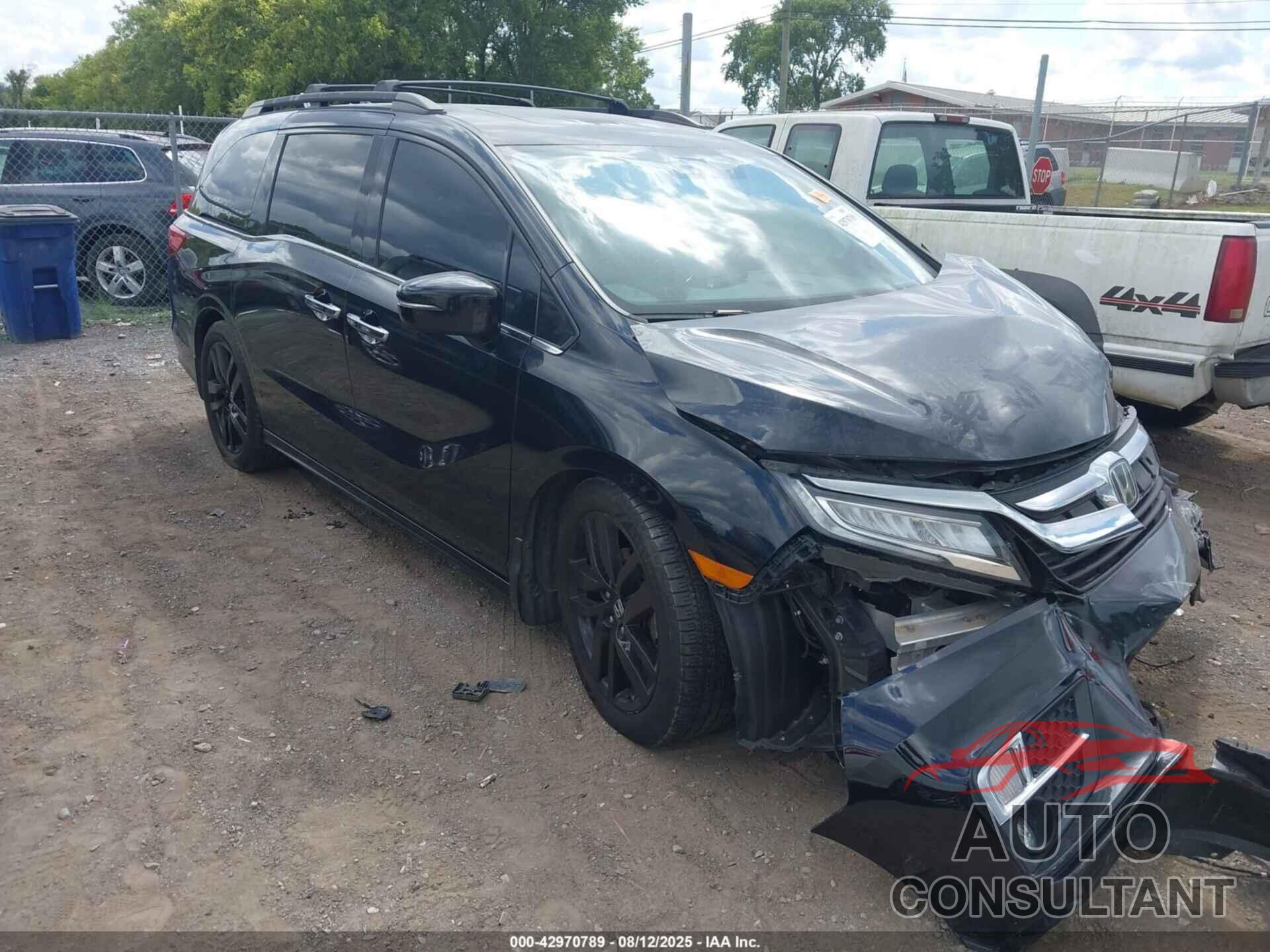 HONDA ODYSSEY 2018 - 5FNRL6H9XJB081225