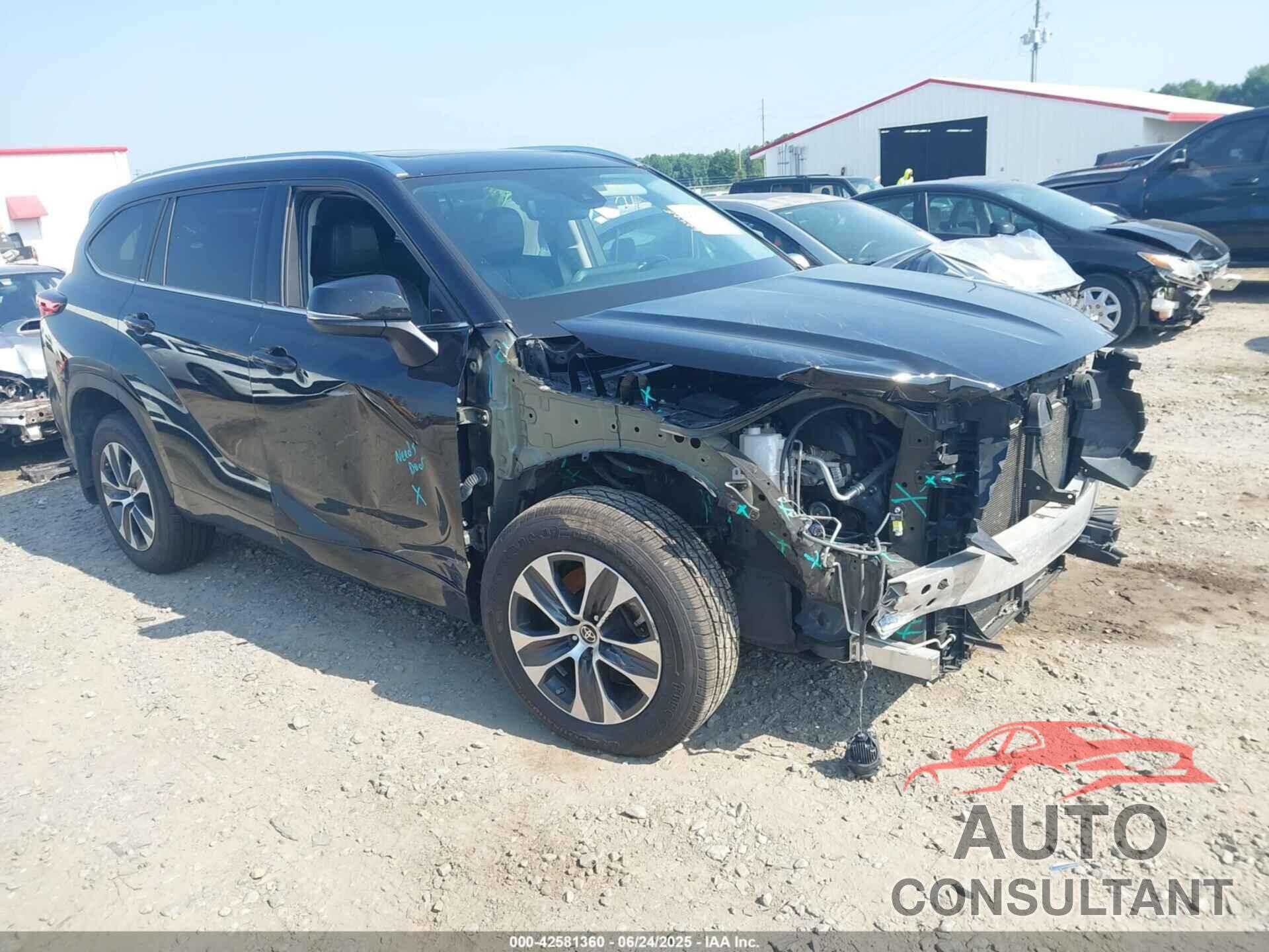 TOYOTA HIGHLANDER 2021 - 5TDGZRBH2MS548757