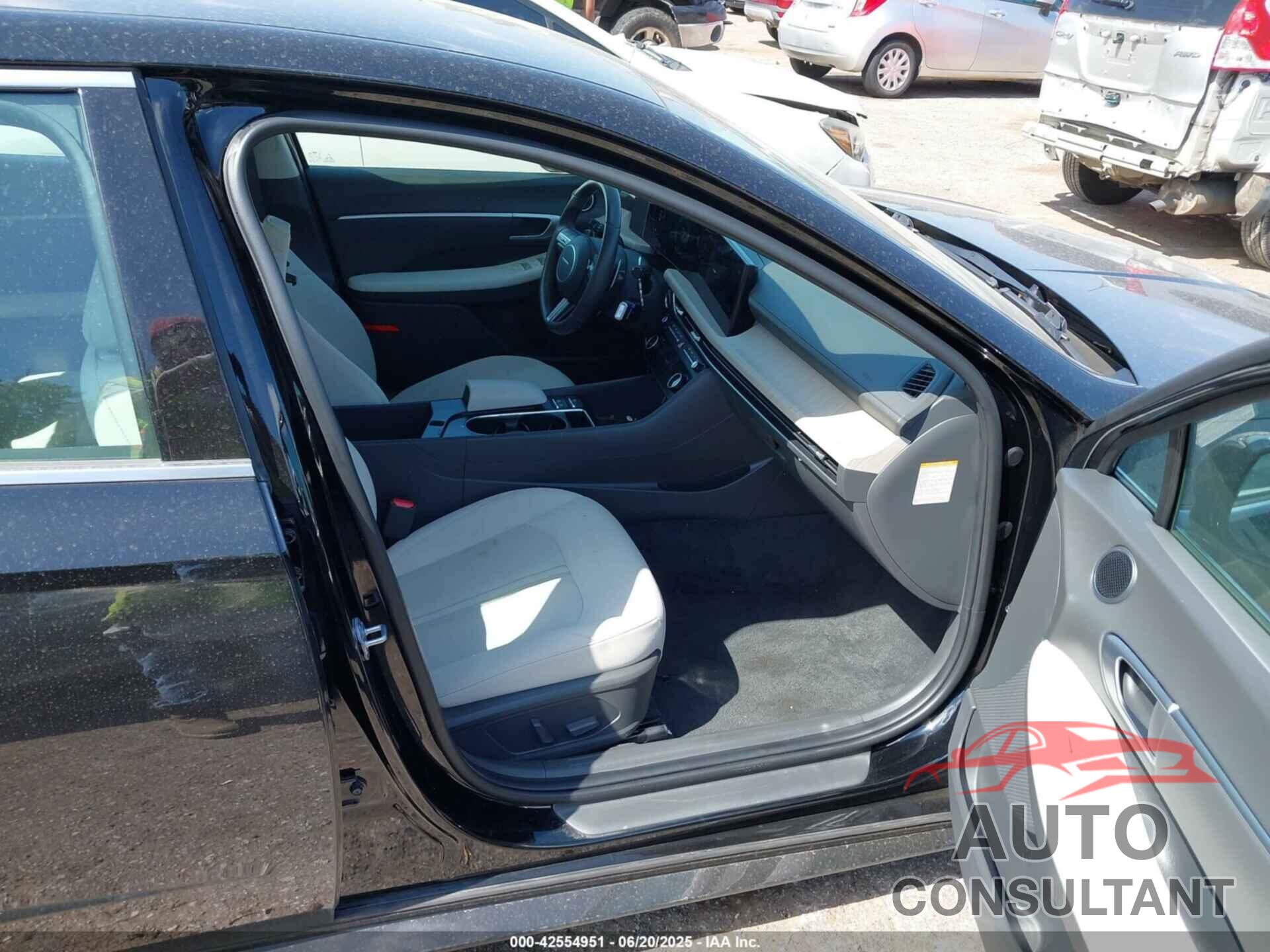 HYUNDAI SONATA HYBRID 2024 - KMHL34JJ1RA099255