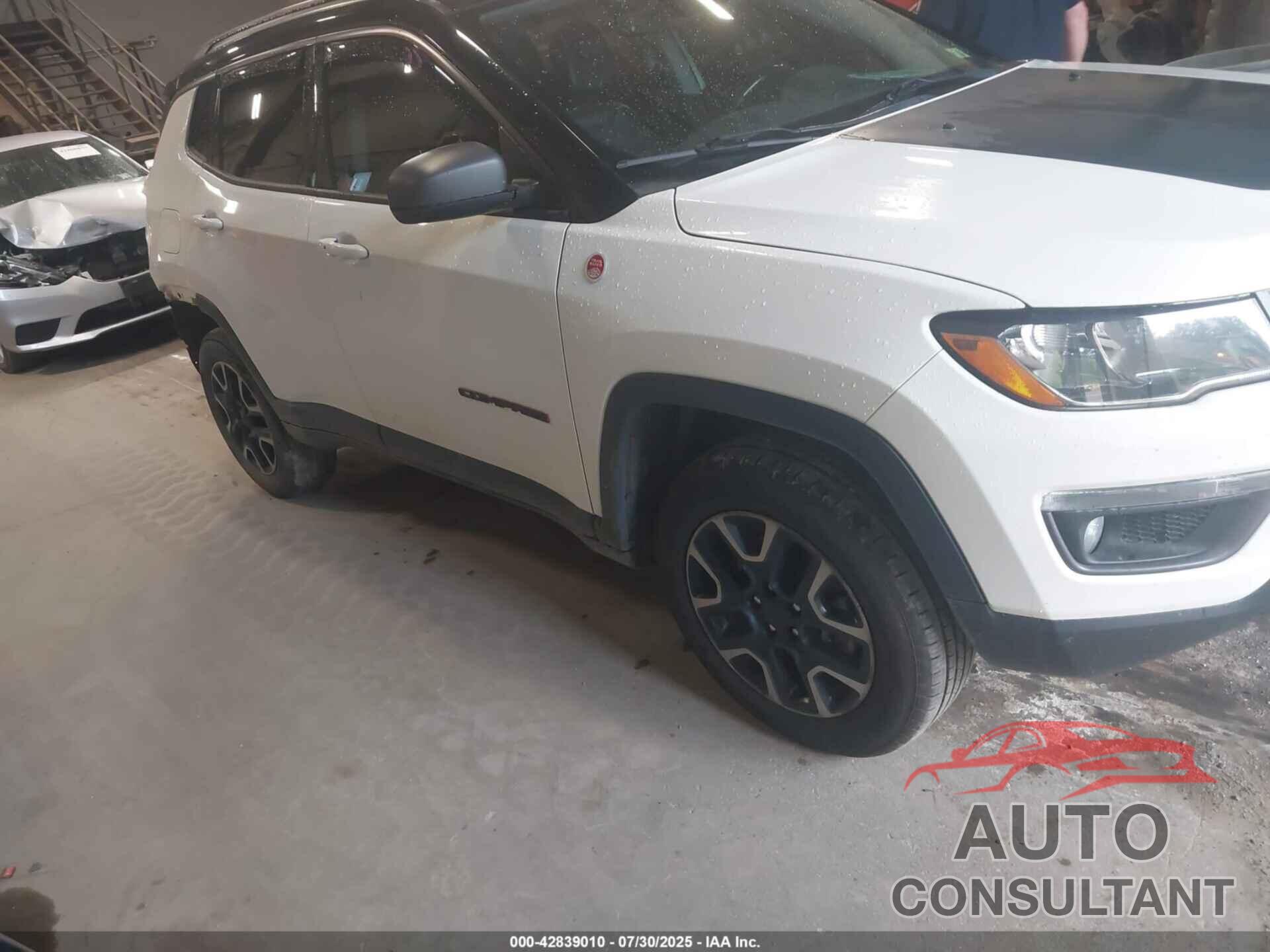 JEEP COMPASS 2018 - 3C4NJDDB9JT501558