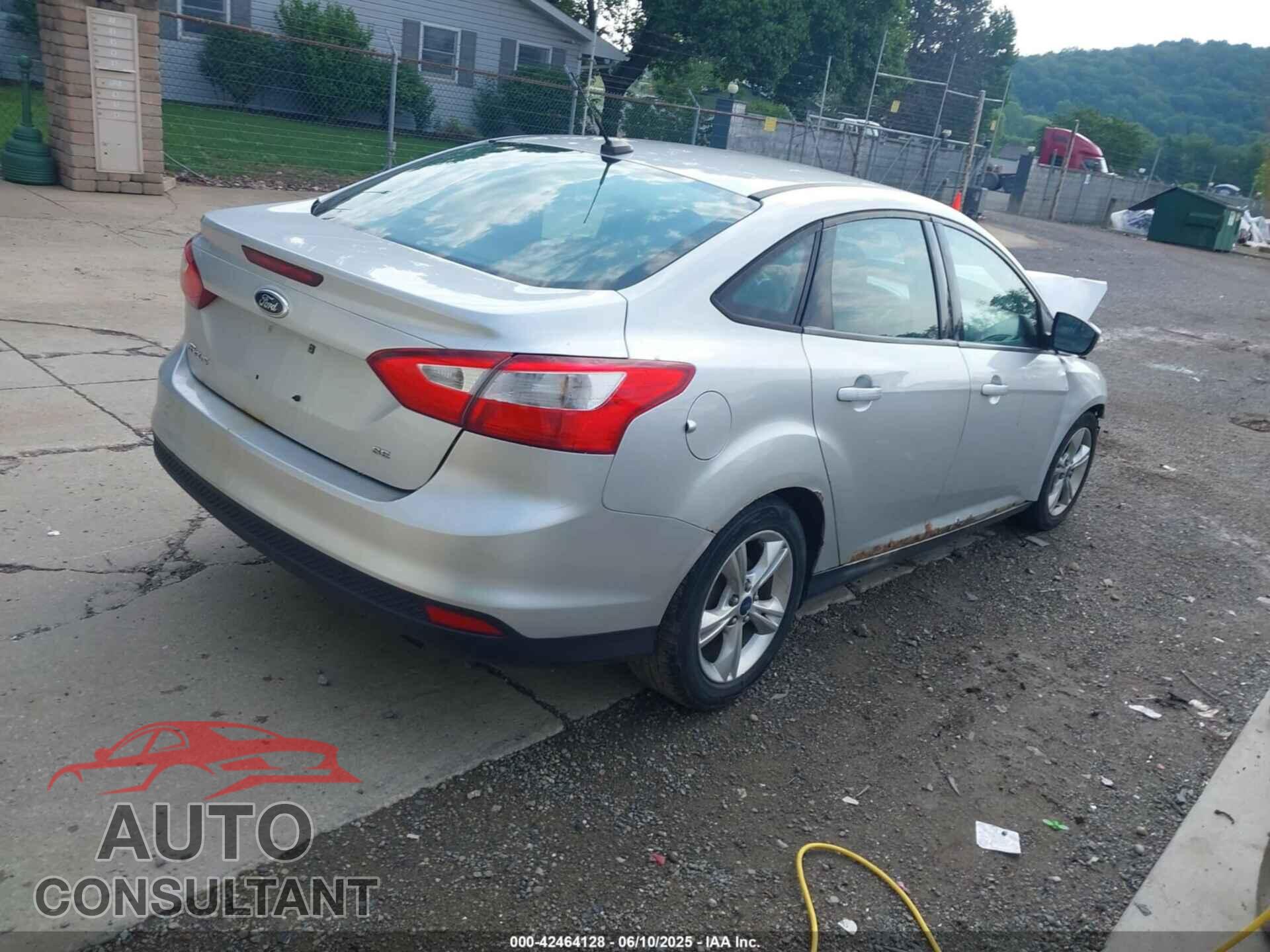 FORD FOCUS 2014 - 1FADP3F20EL323094