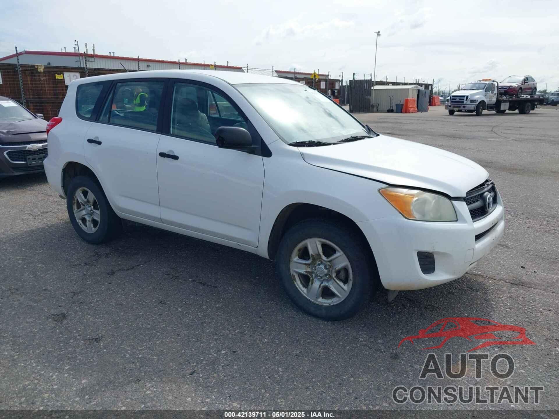 TOYOTA RAV4 2009 - JTMBF33V79D009347