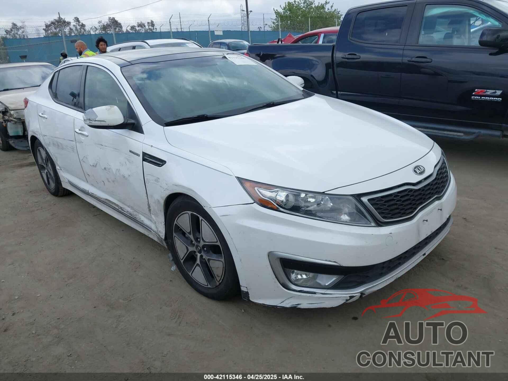KIA OPTIMA HYBRID 2013 - KNAGM4AD3D5038646