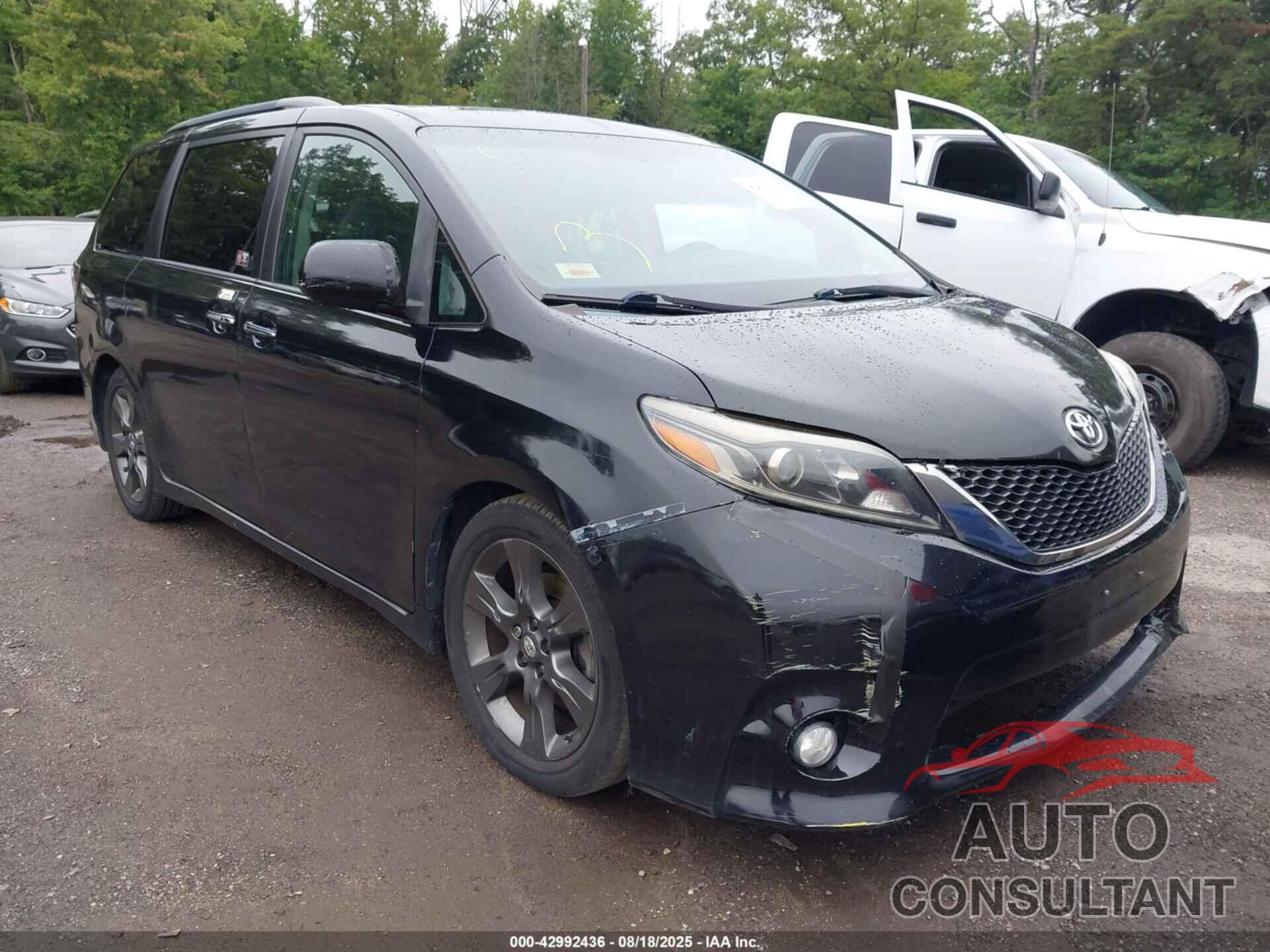 TOYOTA SIENNA 2015 - 5TDXK3DC9FS569532