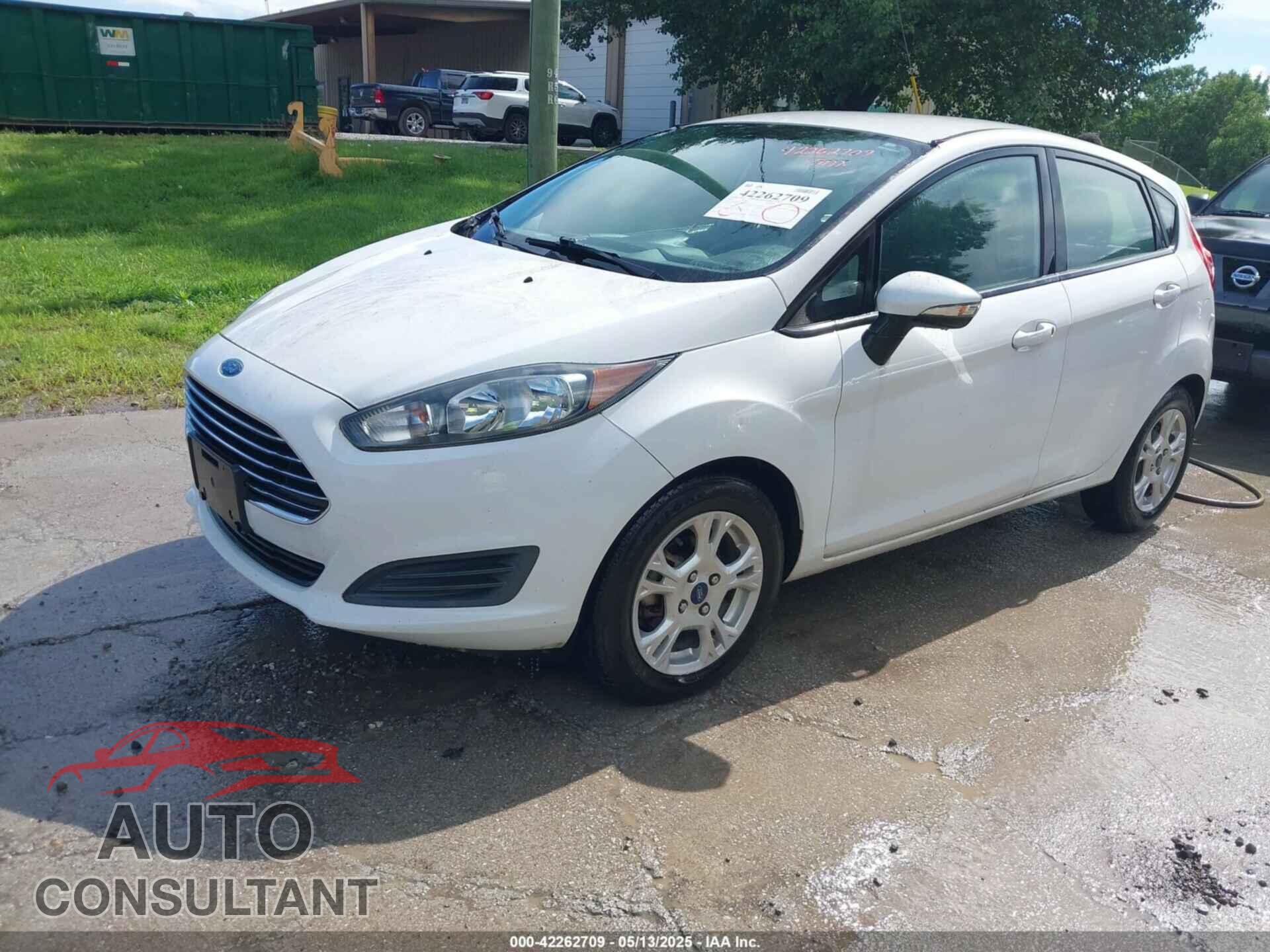 FORD FIESTA 2015 - 3FADP4EJ5FM118675