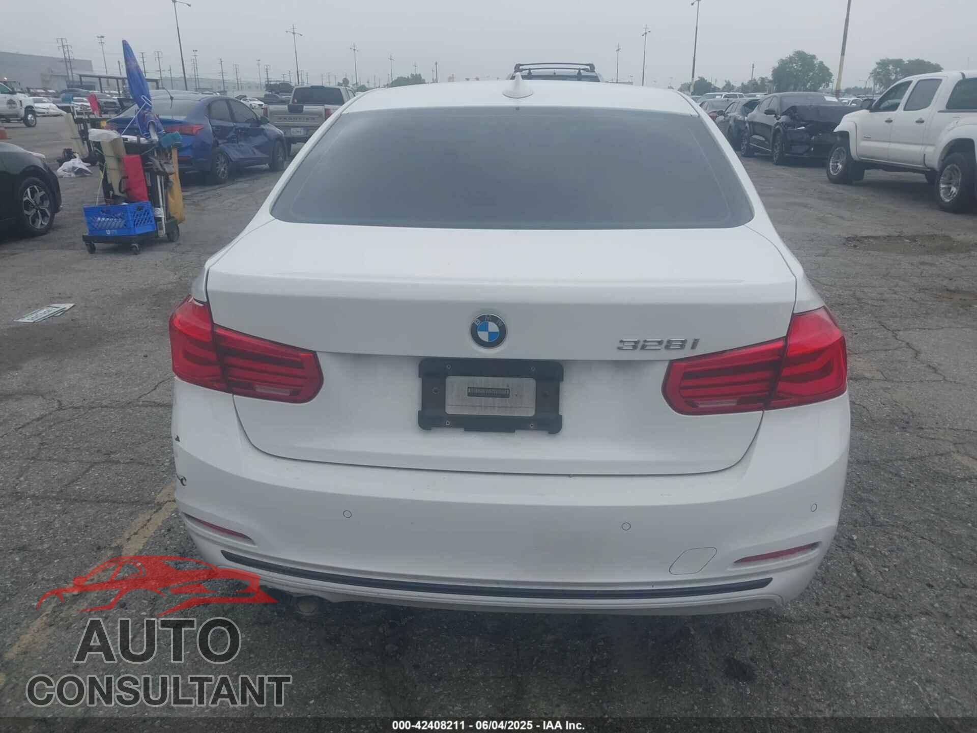 BMW 328I 2016 - WBA8E9G50GNU28994