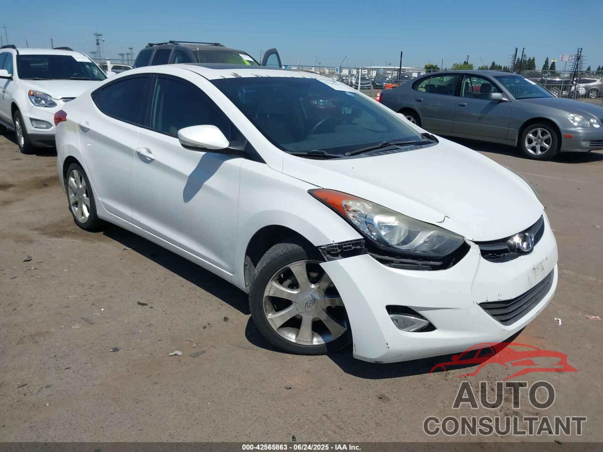 HYUNDAI ELANTRA 2012 - 5NPDH4AE0CH140665