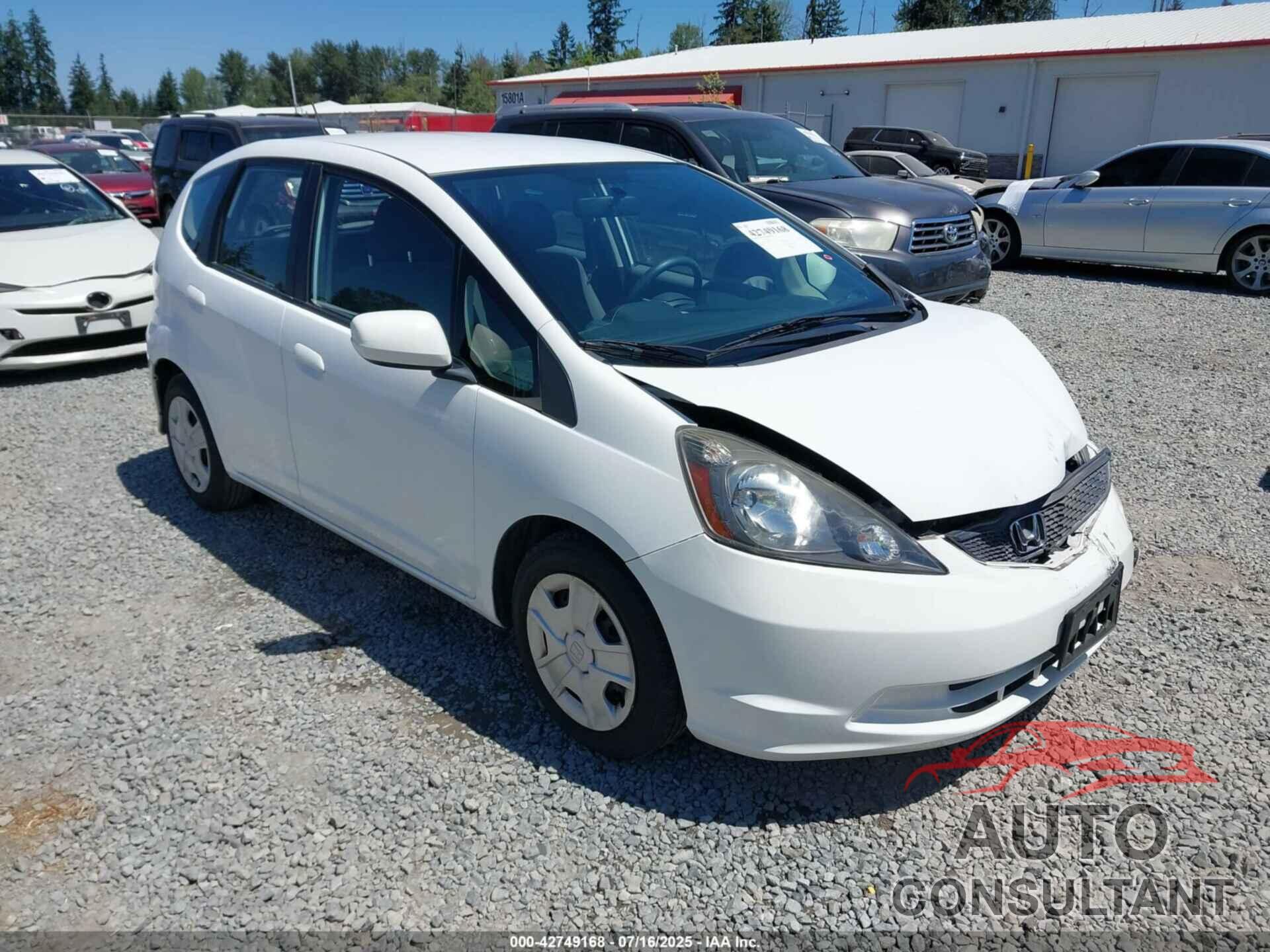 HONDA FIT 2013 - JHMGE8H35DC075342