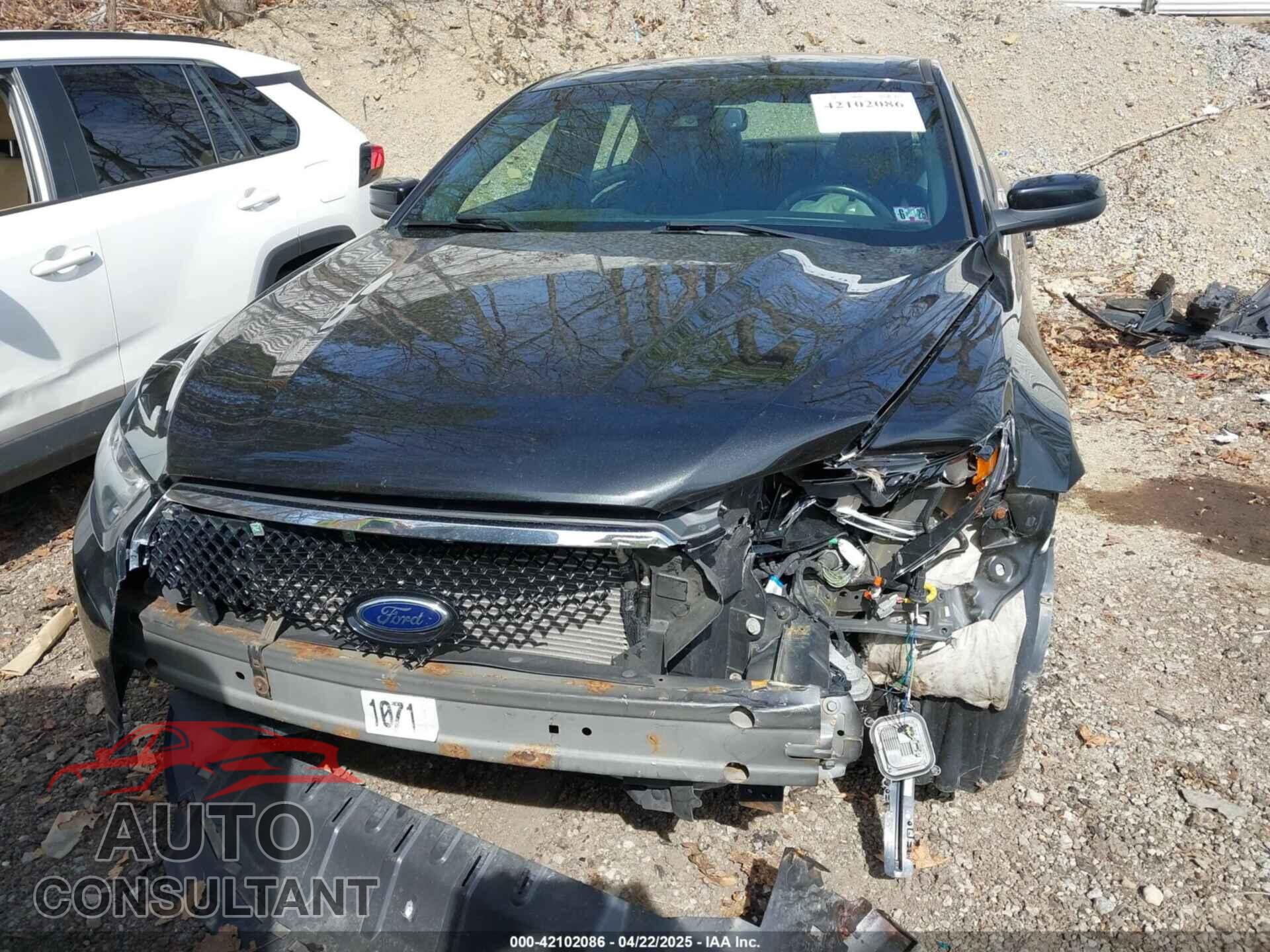 FORD TAURUS 2014 - 1FAHP2KT8EG131067