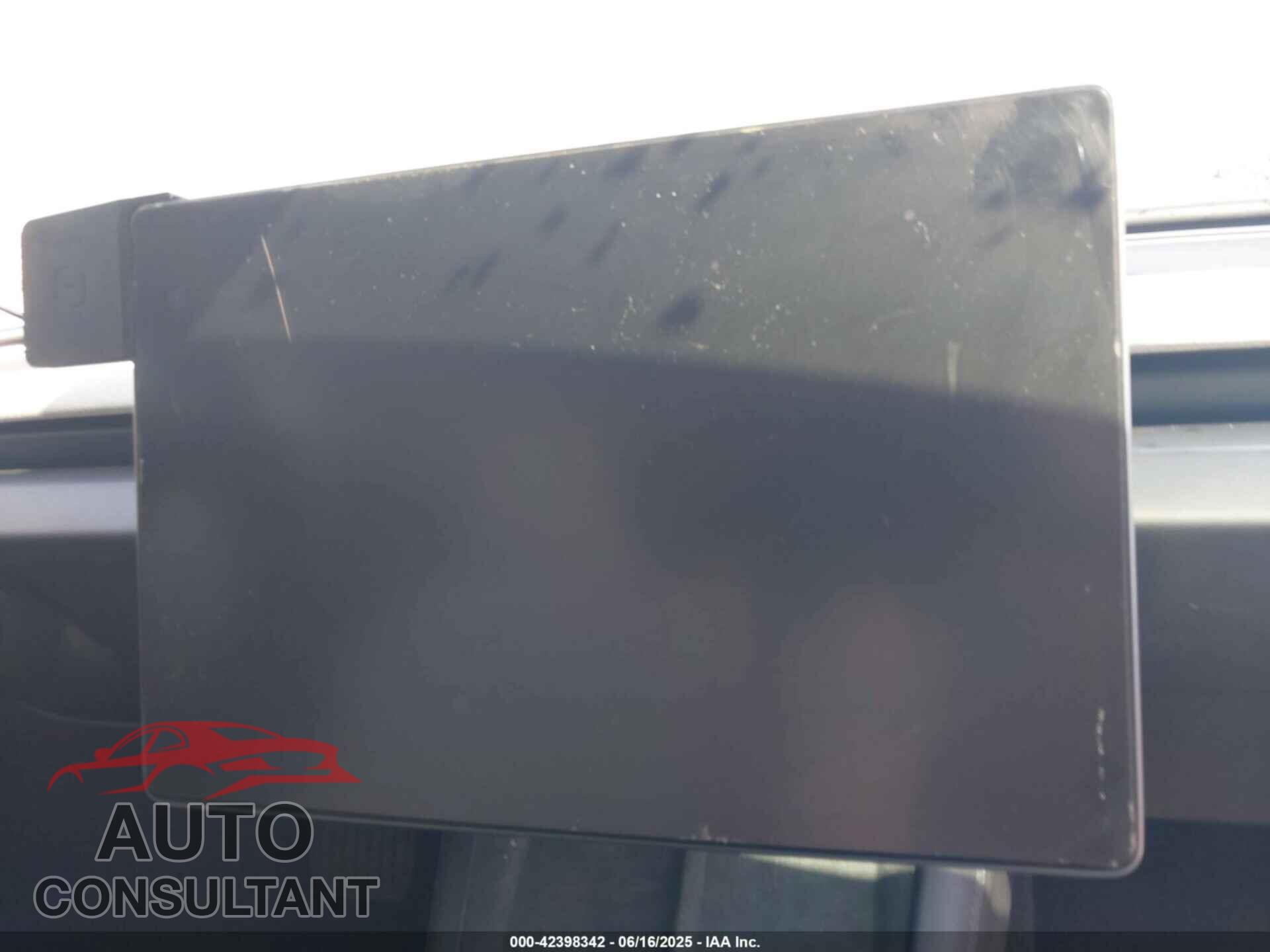 TESLA MODEL 3 2024 - 5YJ3E1EB2RF800621
