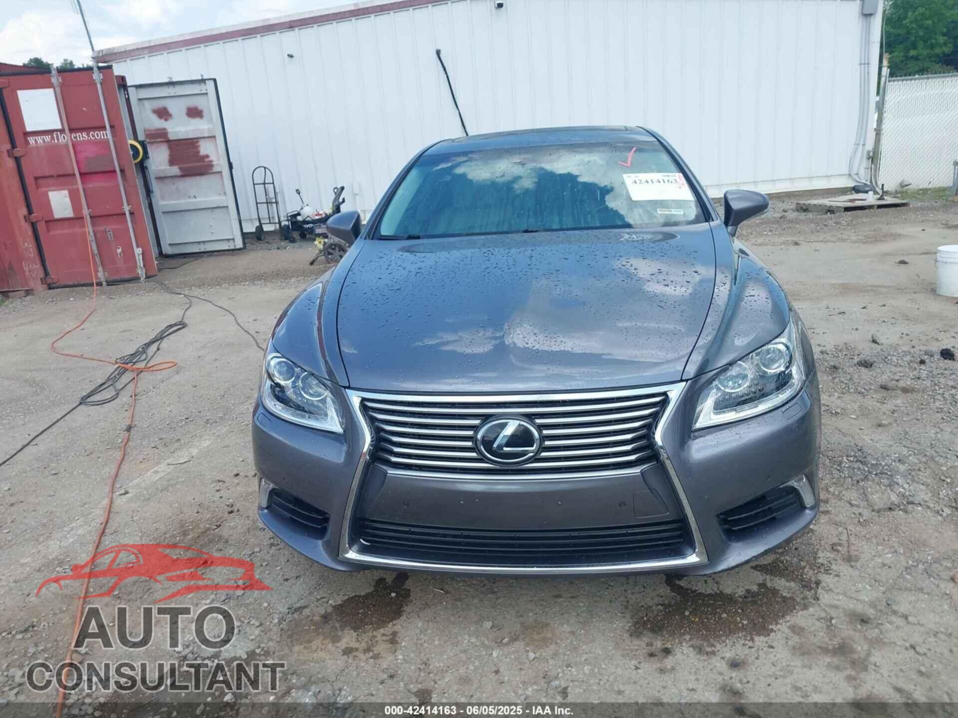 LEXUS LS 460 2016 - JTHCL5EF5G5027351