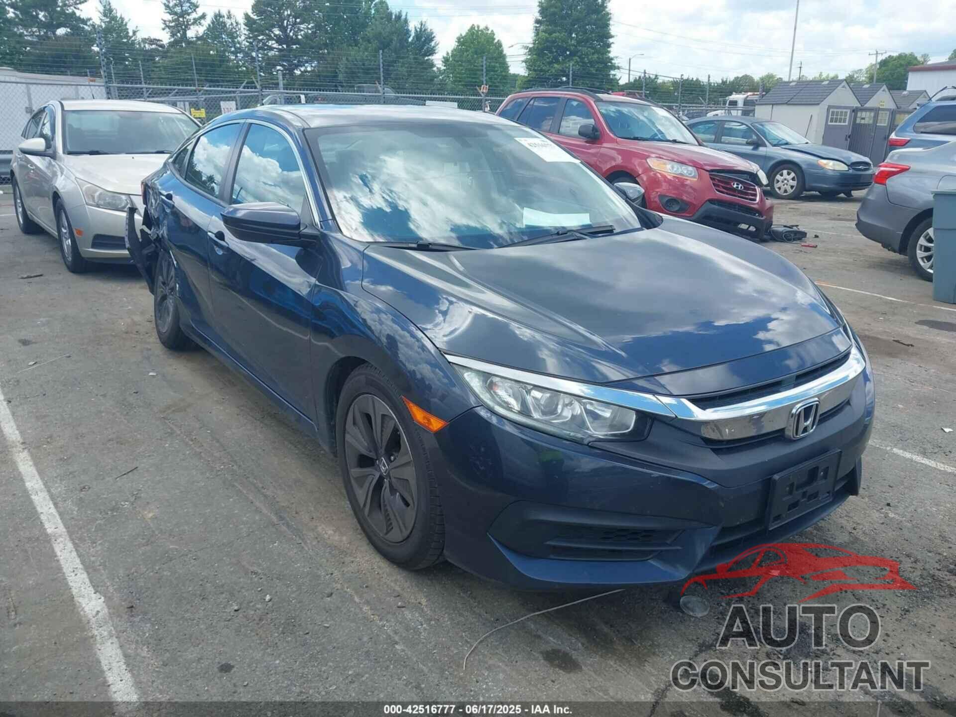 HONDA CIVIC 2018 - 2HGFC2F57JH610363