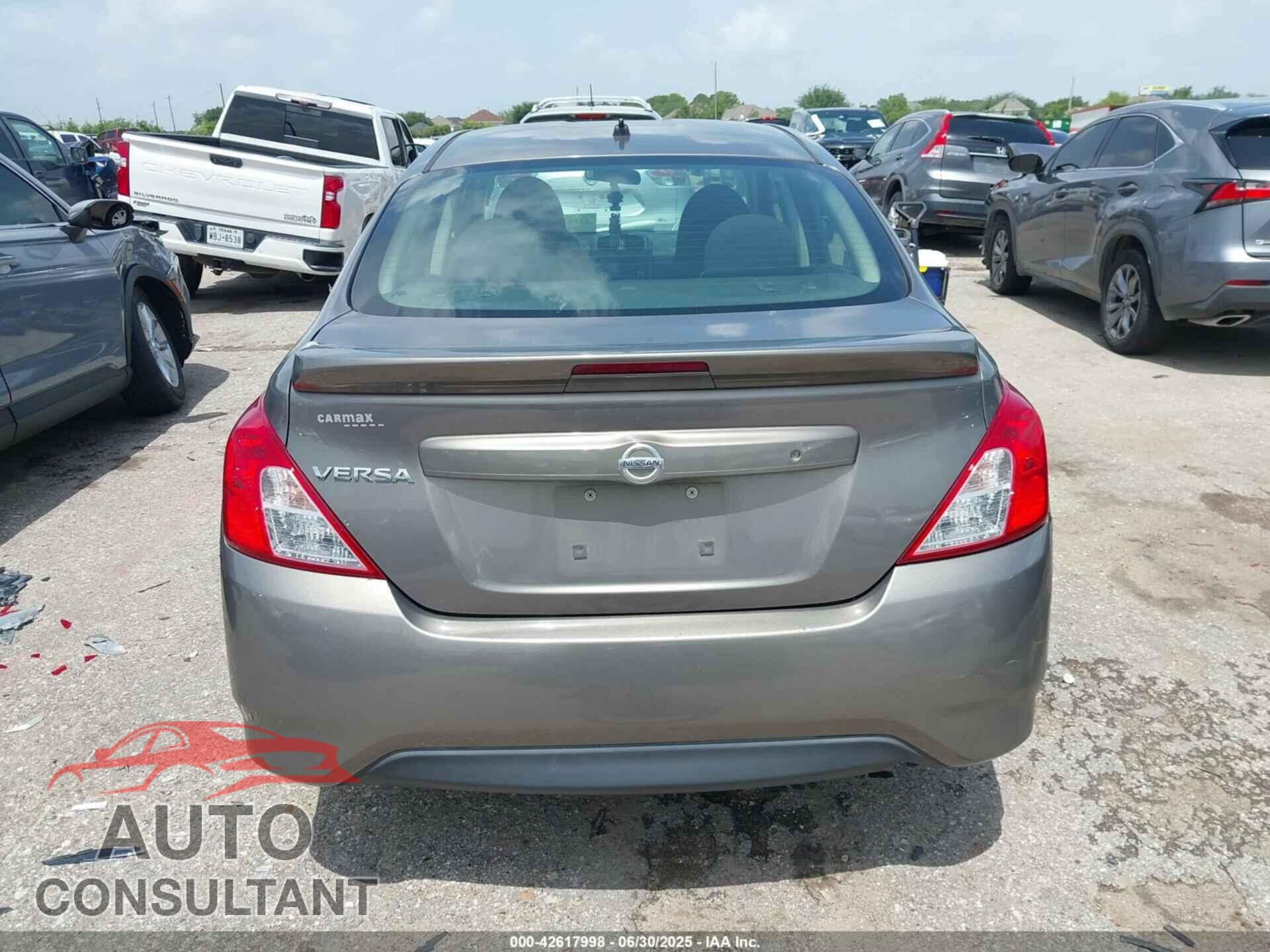 NISSAN VERSA 2017 - 3N1CN7AP1HL855357
