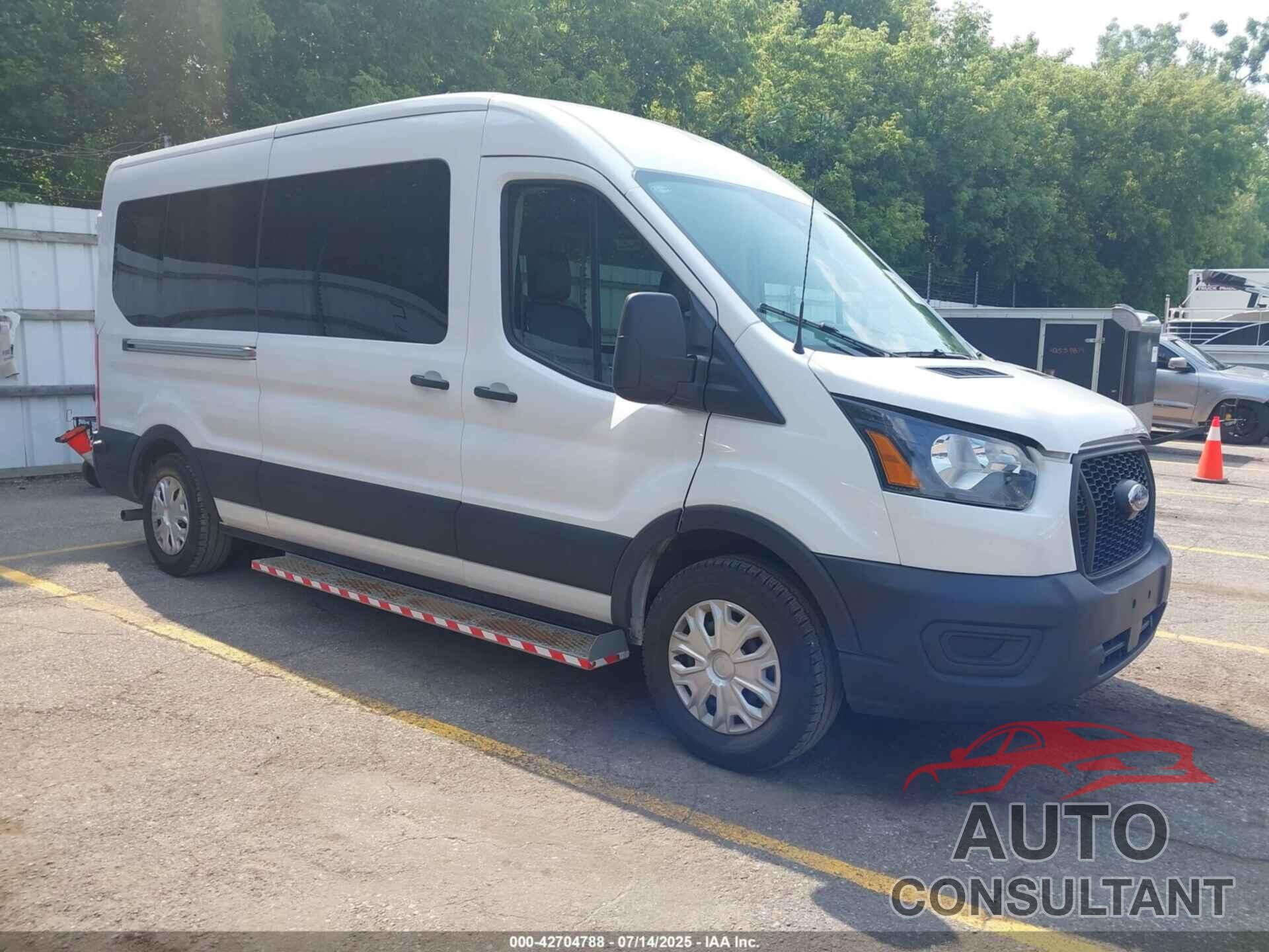 FORD TRANSIT-350 PASSENGER VAN 2024 - 1FDAX2C89RKA80327