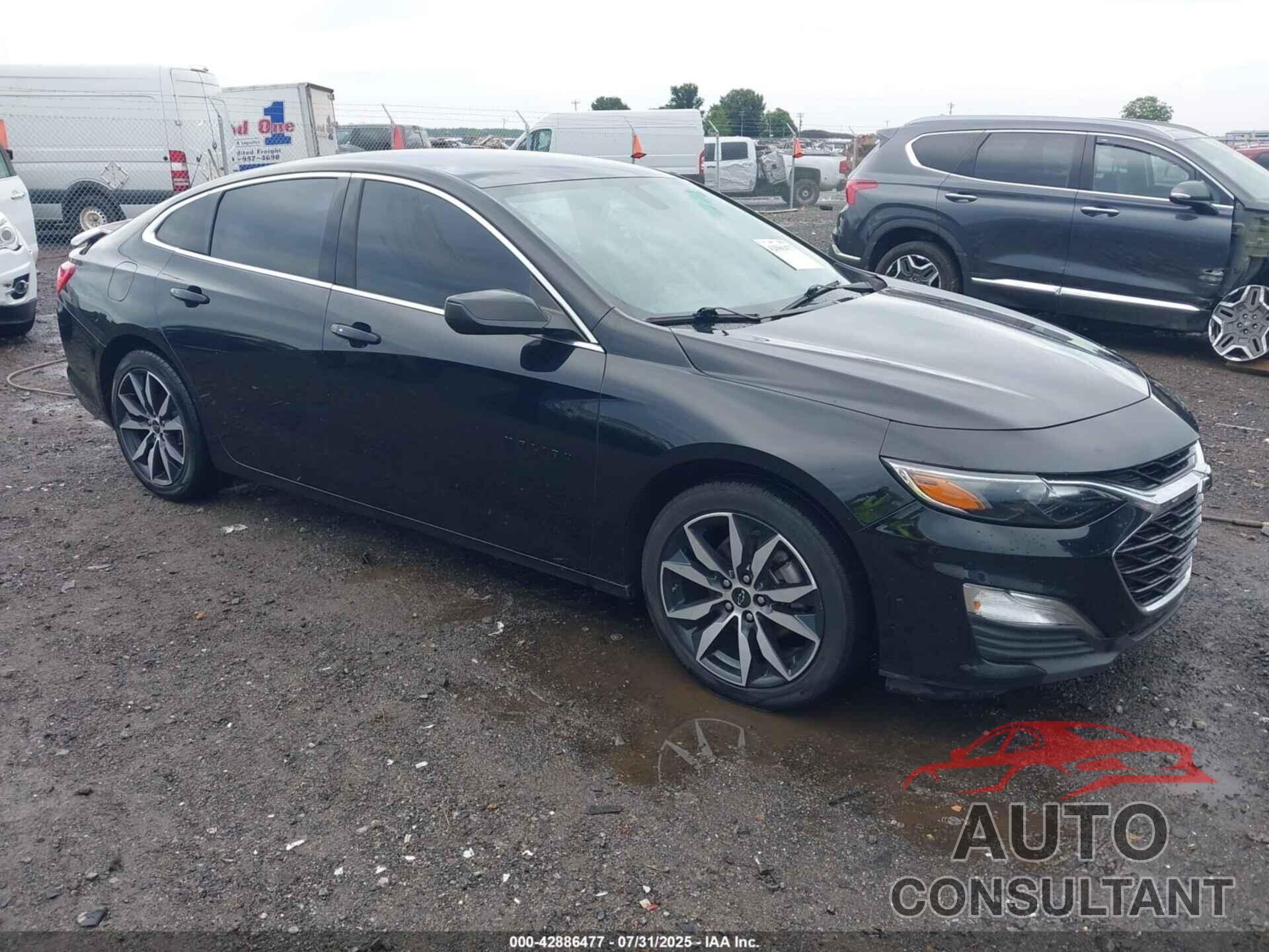 CHEVROLET MALIBU 2020 - 1G1ZG5ST6LF124680