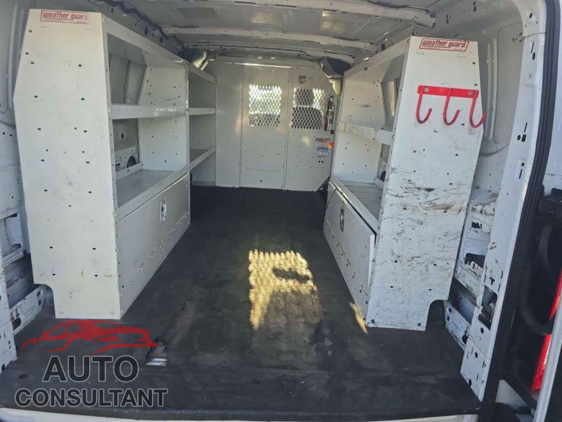 FORD TRANSIT 2015 - 1FTNE2YM2FKA84765