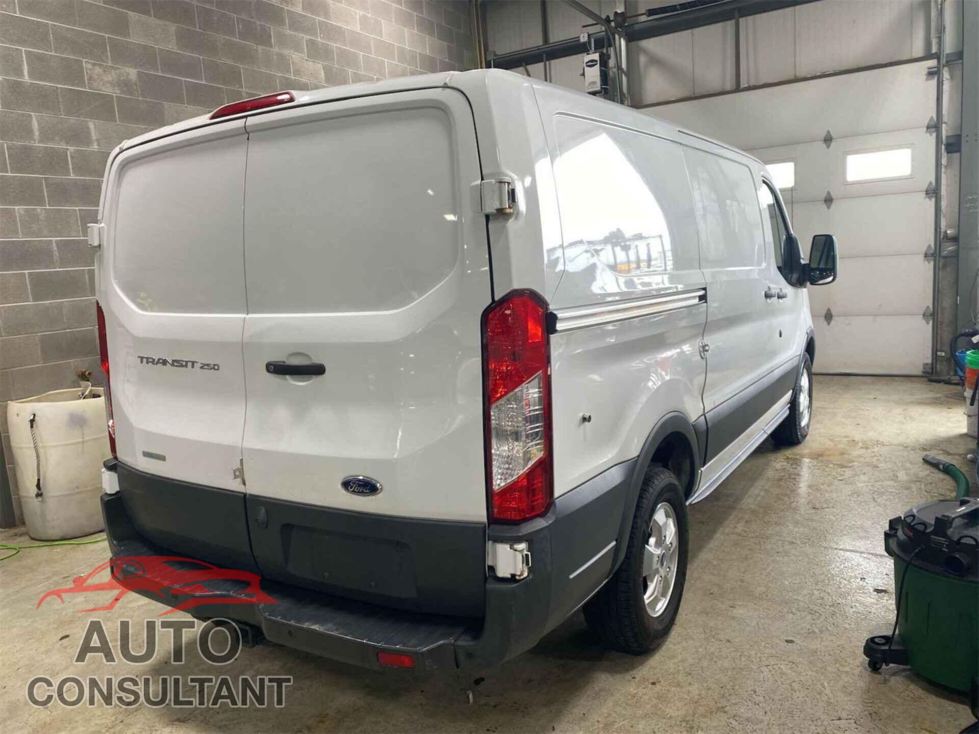 FORD TRANSIT 2018 - 1FTYR1YG3JKB52103