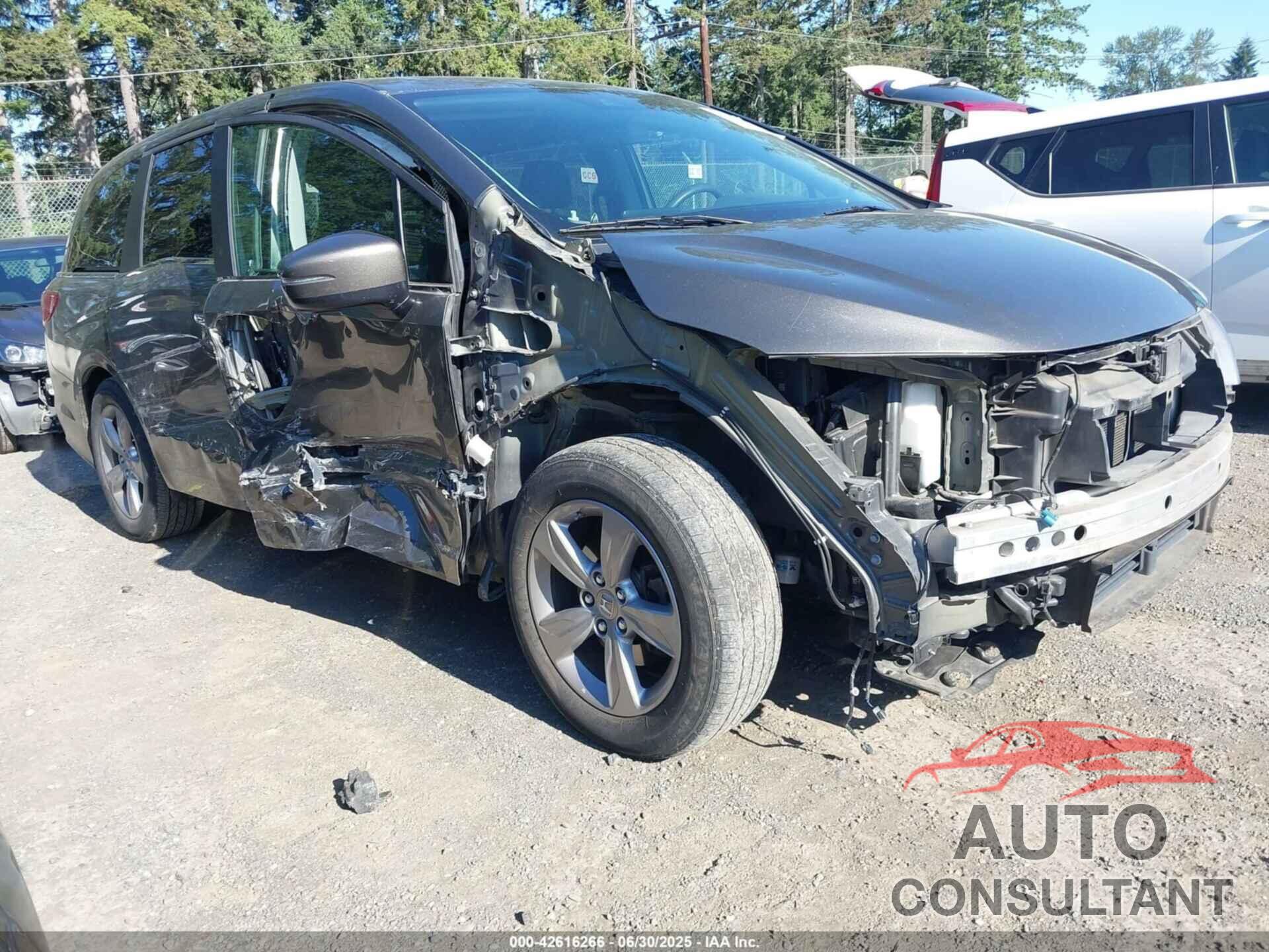 HONDA ODYSSEY 2018 - 5FNRL6H5XJB100482