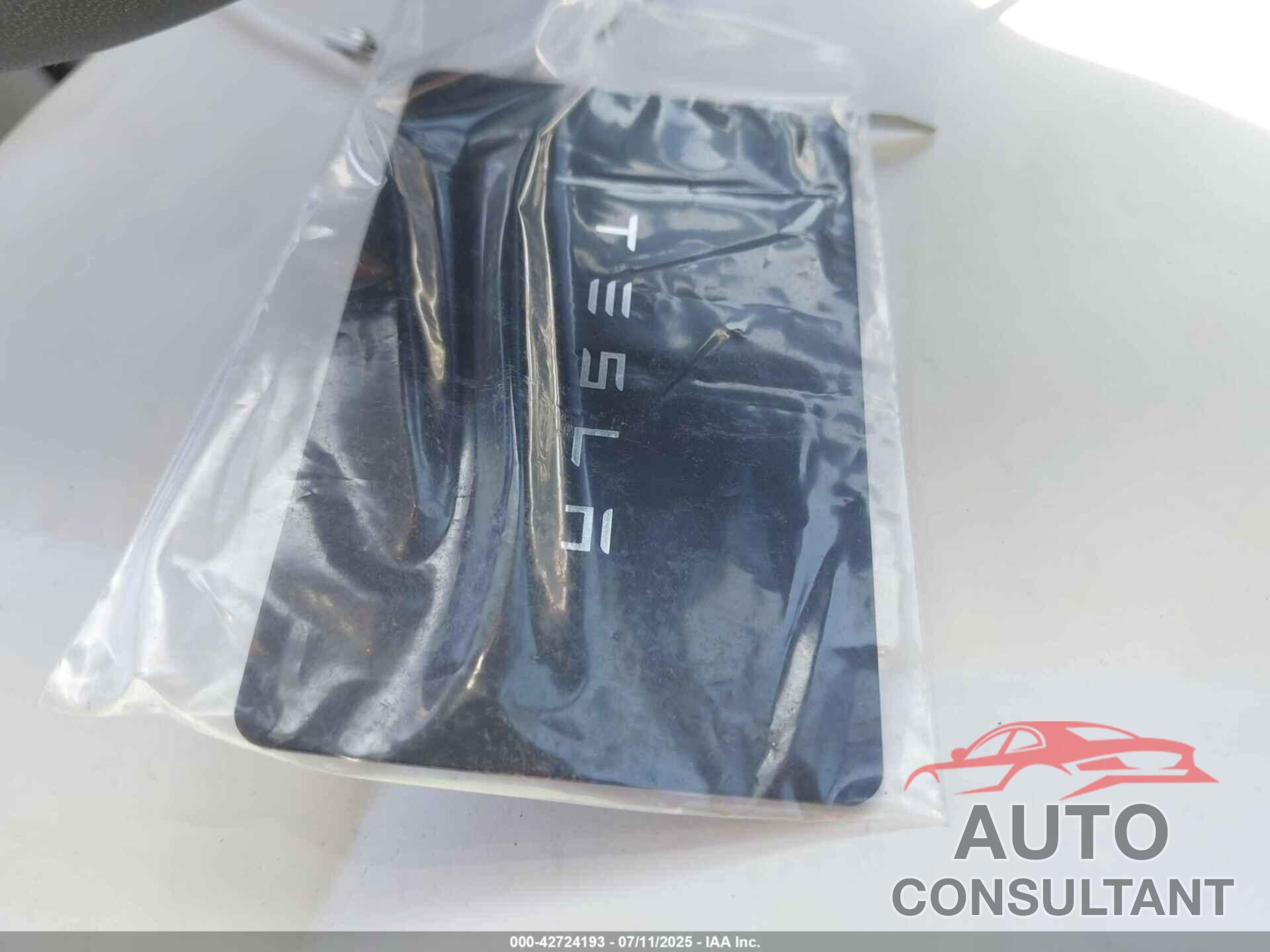 TESLA MODEL Y 2022 - 7SAYGDEE3NF545146