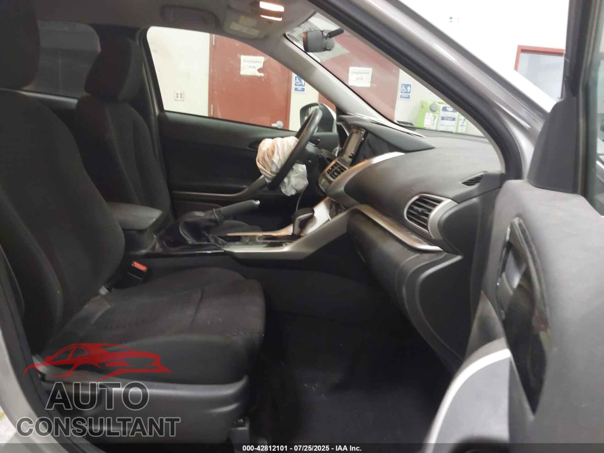 MITSUBISHI ECLIPSE CROSS 2019 - JA4AT3AA6KZ031105