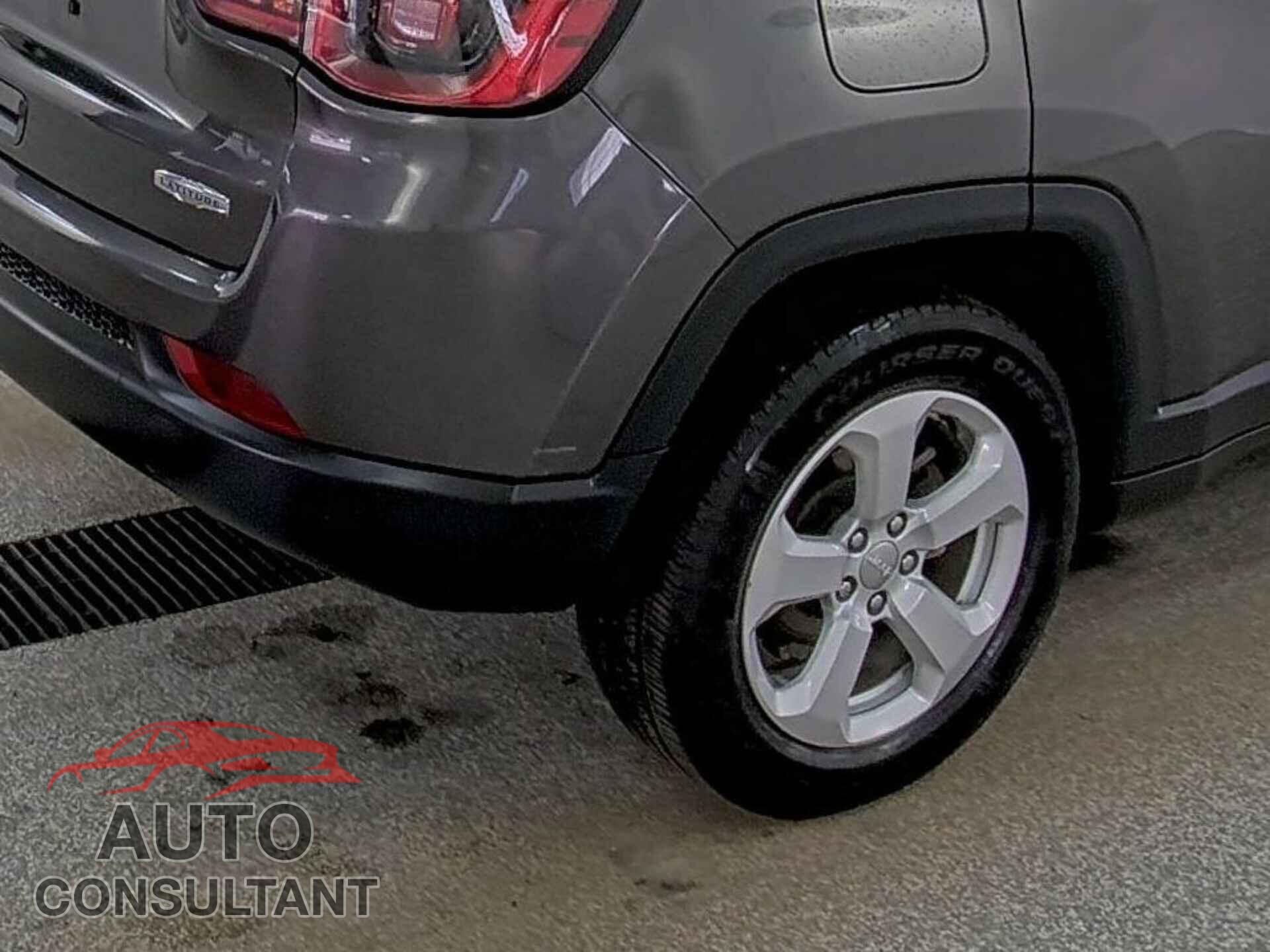 JEEP COMPASS 2020 - 3C4NJDBB8LT214802