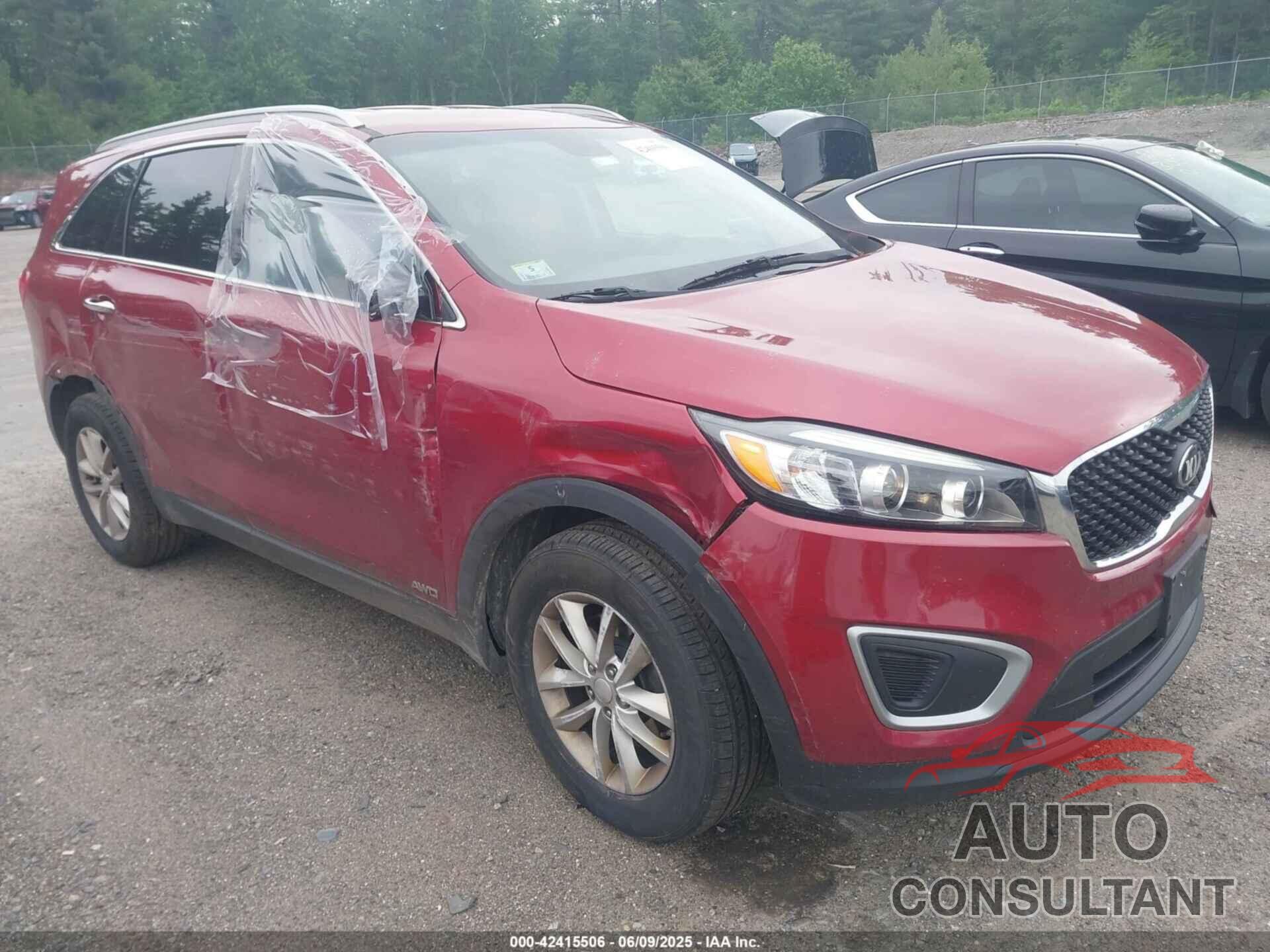 KIA SORENTO 2017 - 5XYPGDA38HG214721