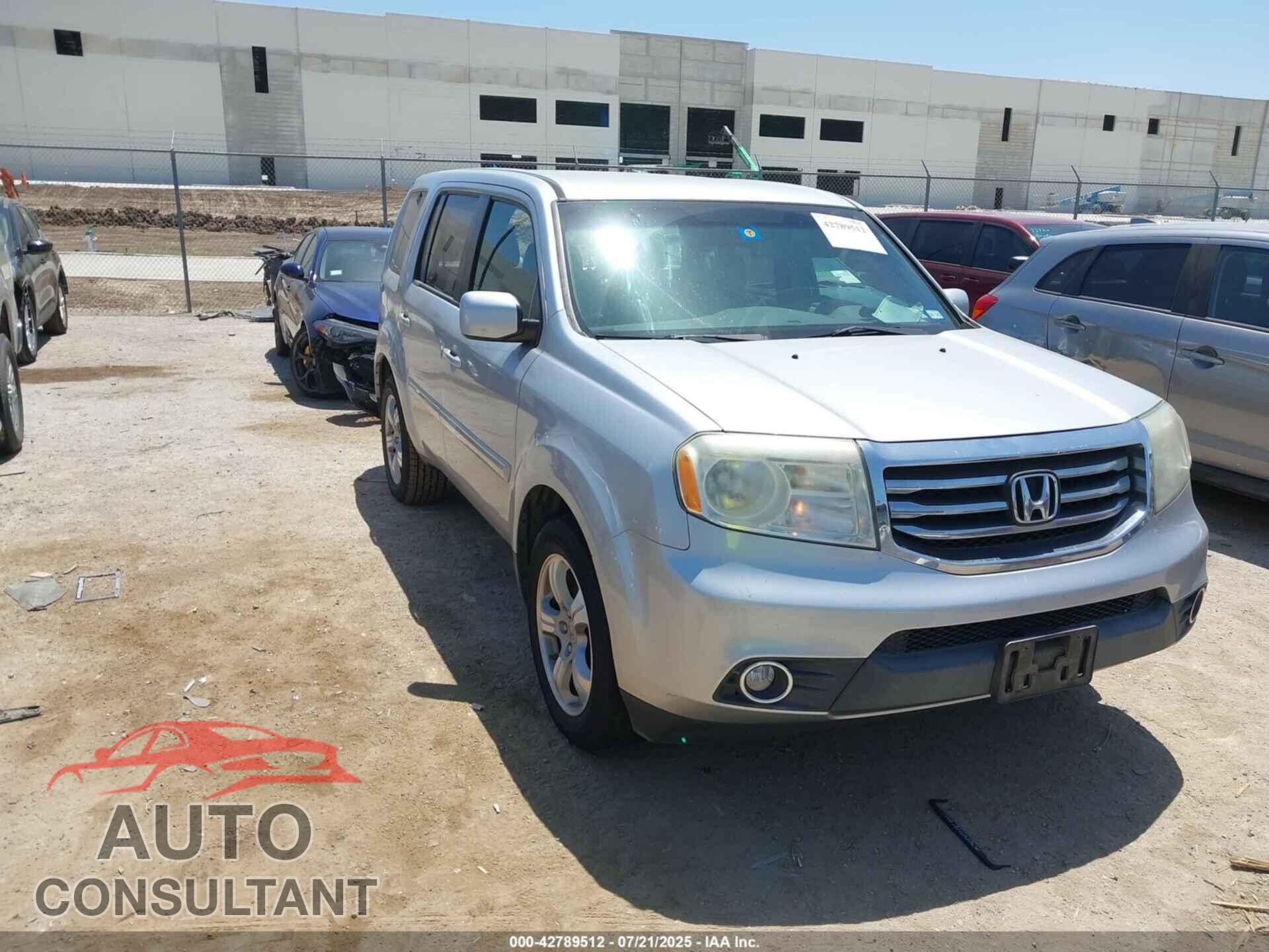 HONDA PILOT 2012 - 5FNYF4H49CB030703