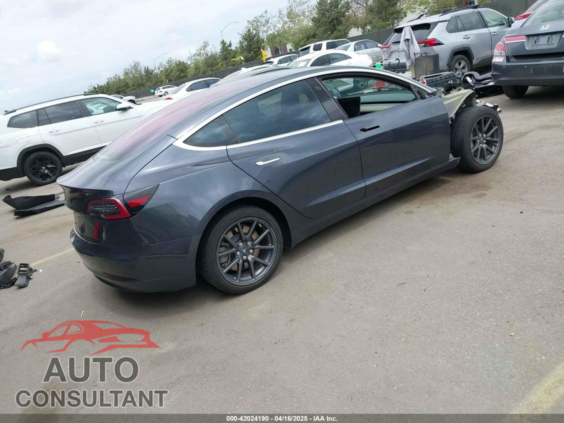 TESLA MODEL 3 2018 - 5YJ3E1EA7JF019962