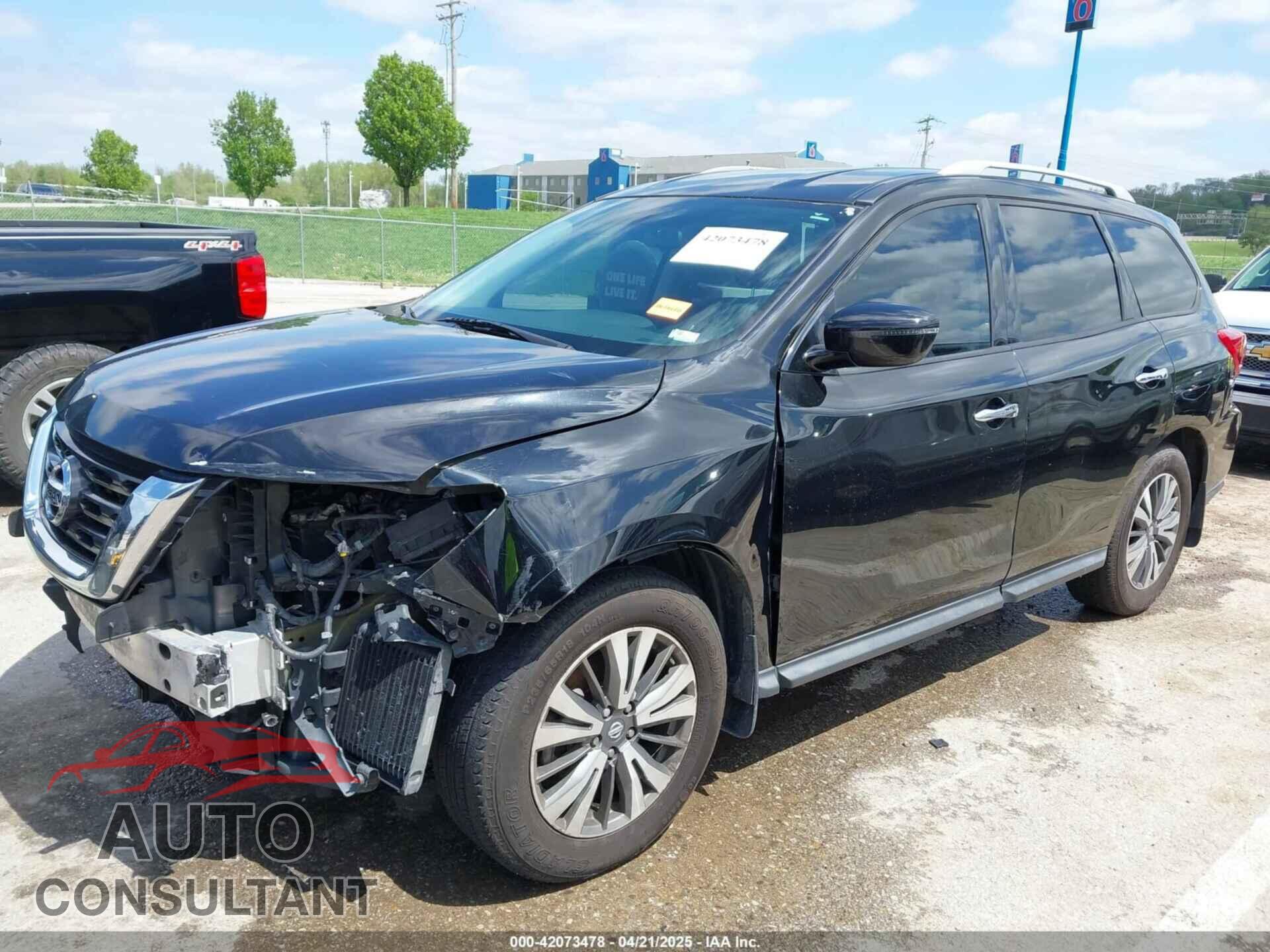 NISSAN PATHFINDER 2017 - 5N1DR2MN9HC637726