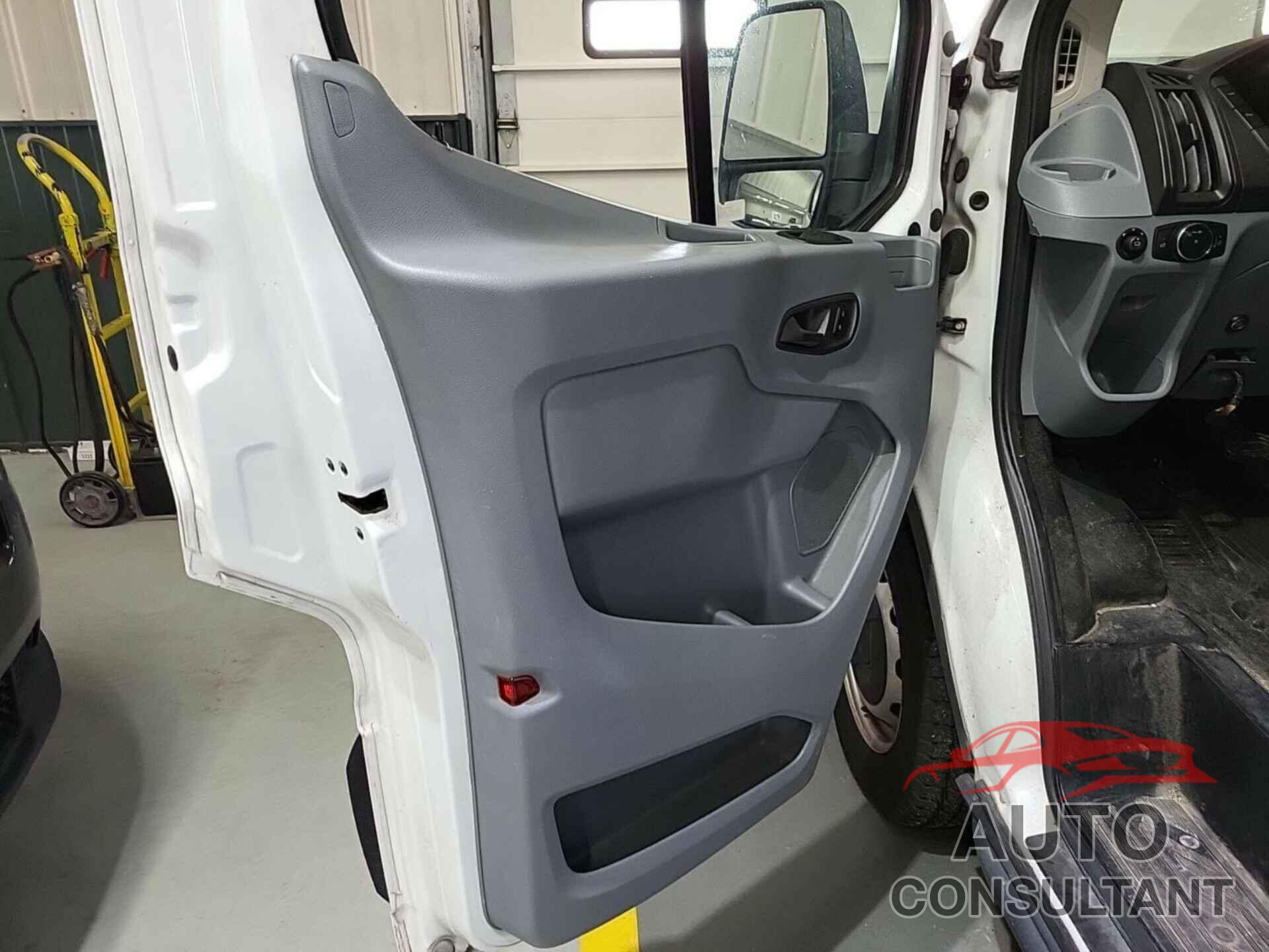 FORD TRANSIT 2017 - 1FTYE1YM2HKB18892