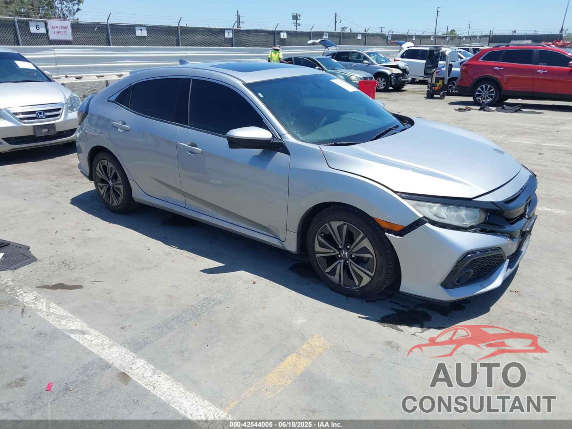 HONDA CIVIC 2017 - SHHFK7H58HU411588