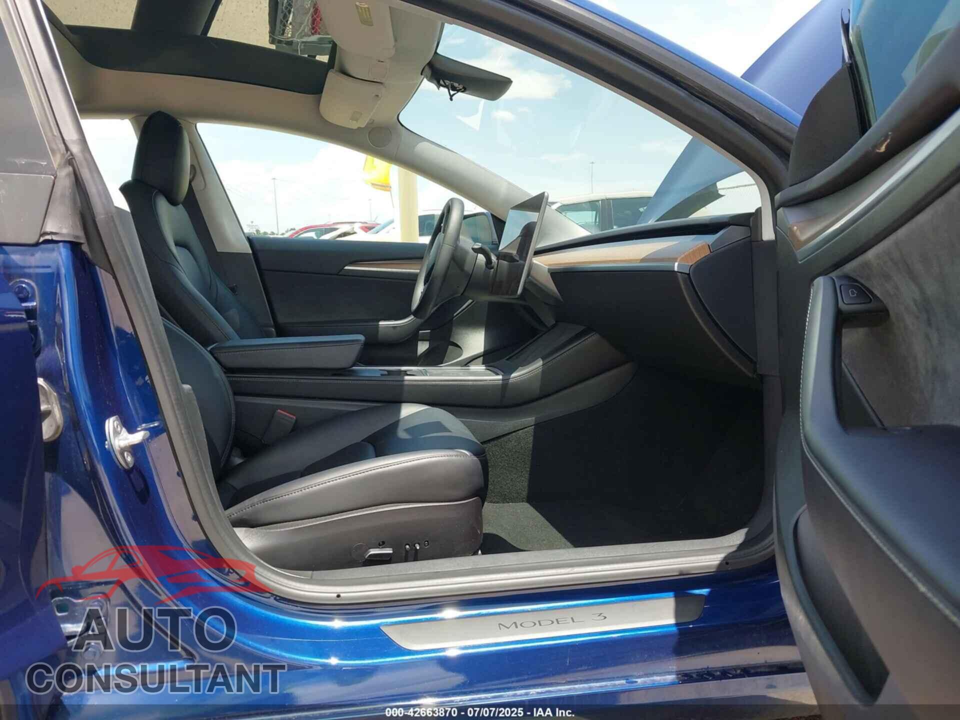 TESLA MODEL 3 2021 - 5YJ3E1EA1MF096332