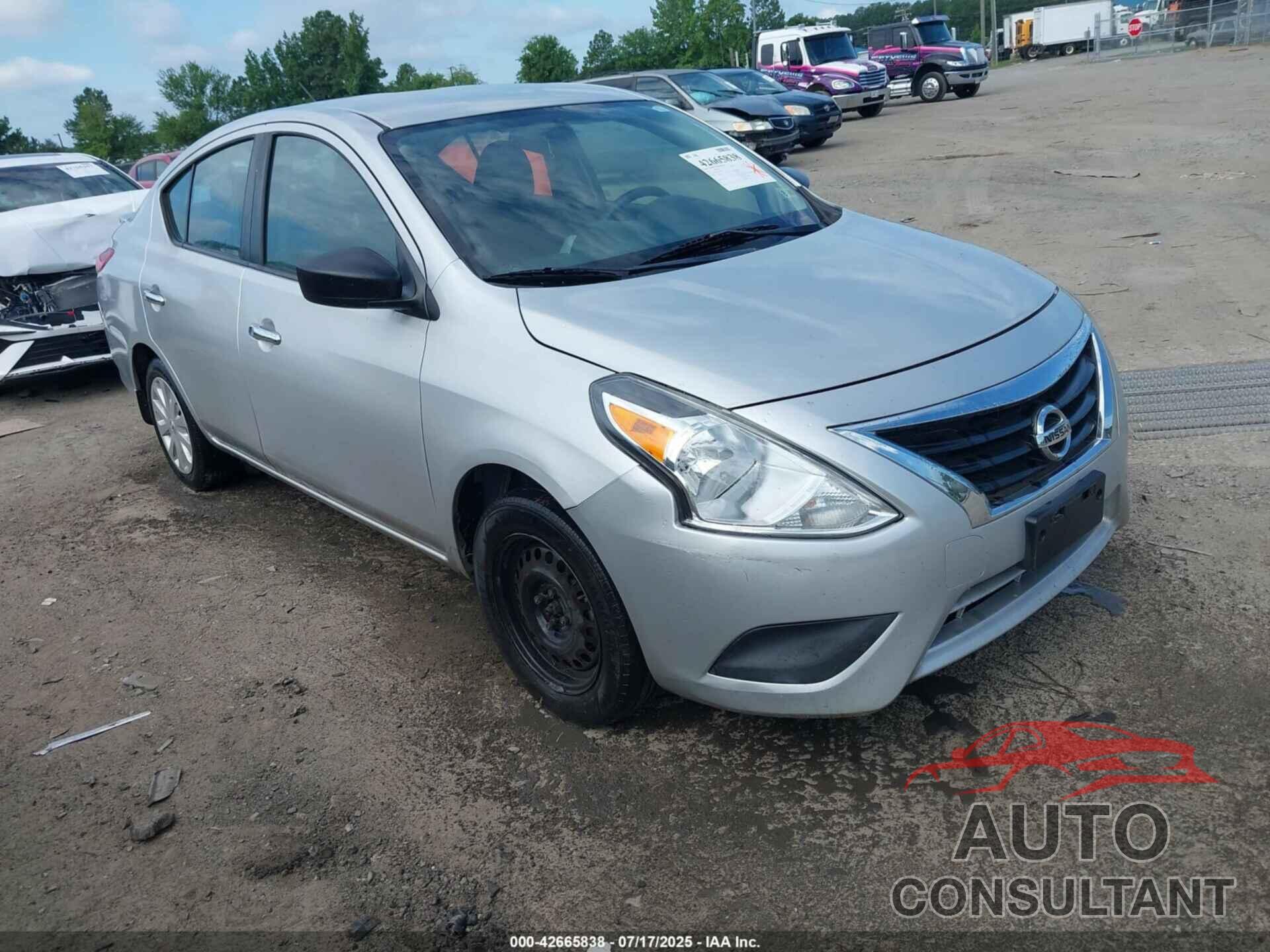 NISSAN VERSA 2018 - 3N1CN7AP1JL883889
