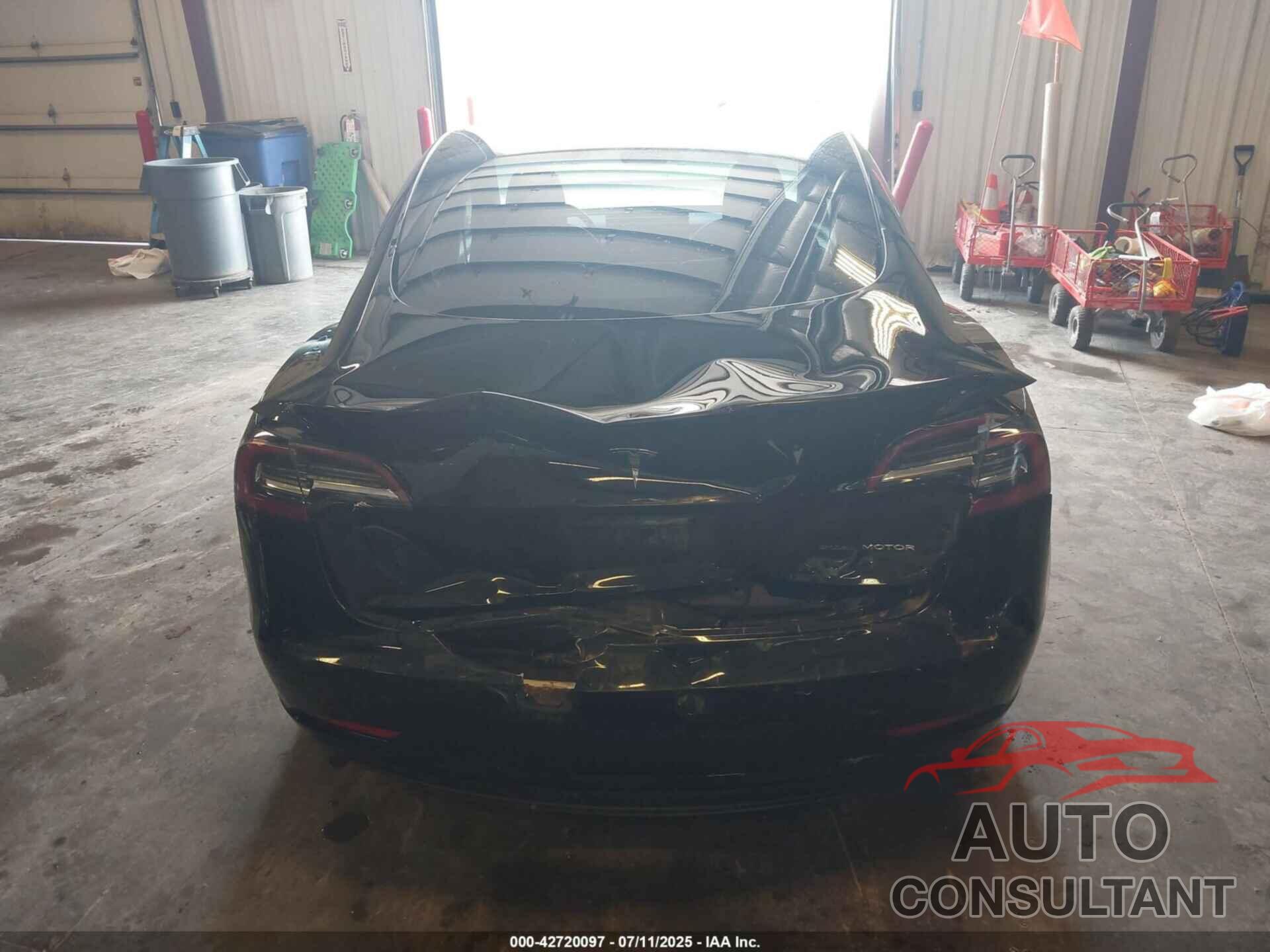 TESLA MODEL 3 2021 - 5YJ3E1EB7MF049525