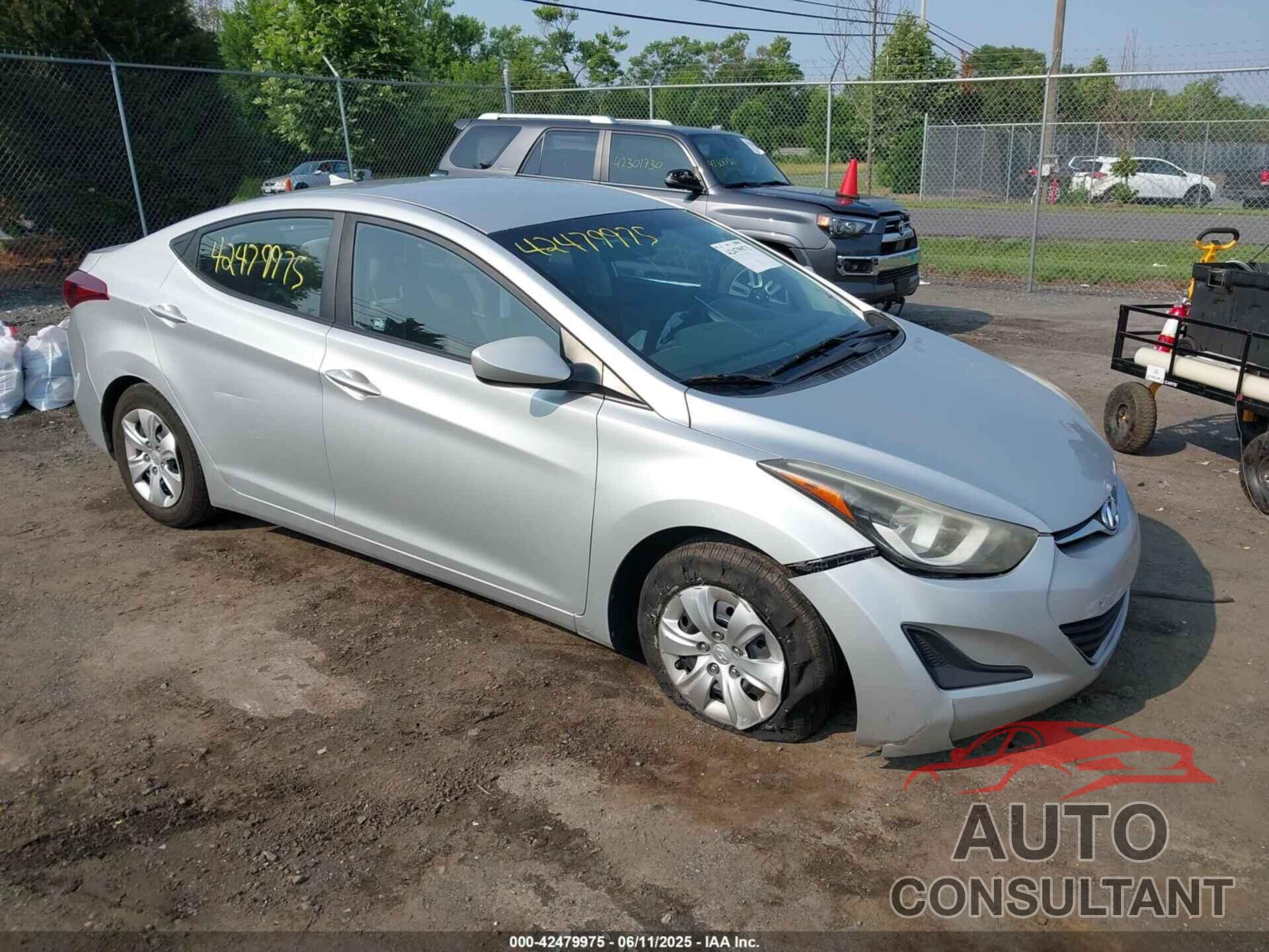 HYUNDAI ELANTRA 2016 - 5NPDH4AE7GH696400