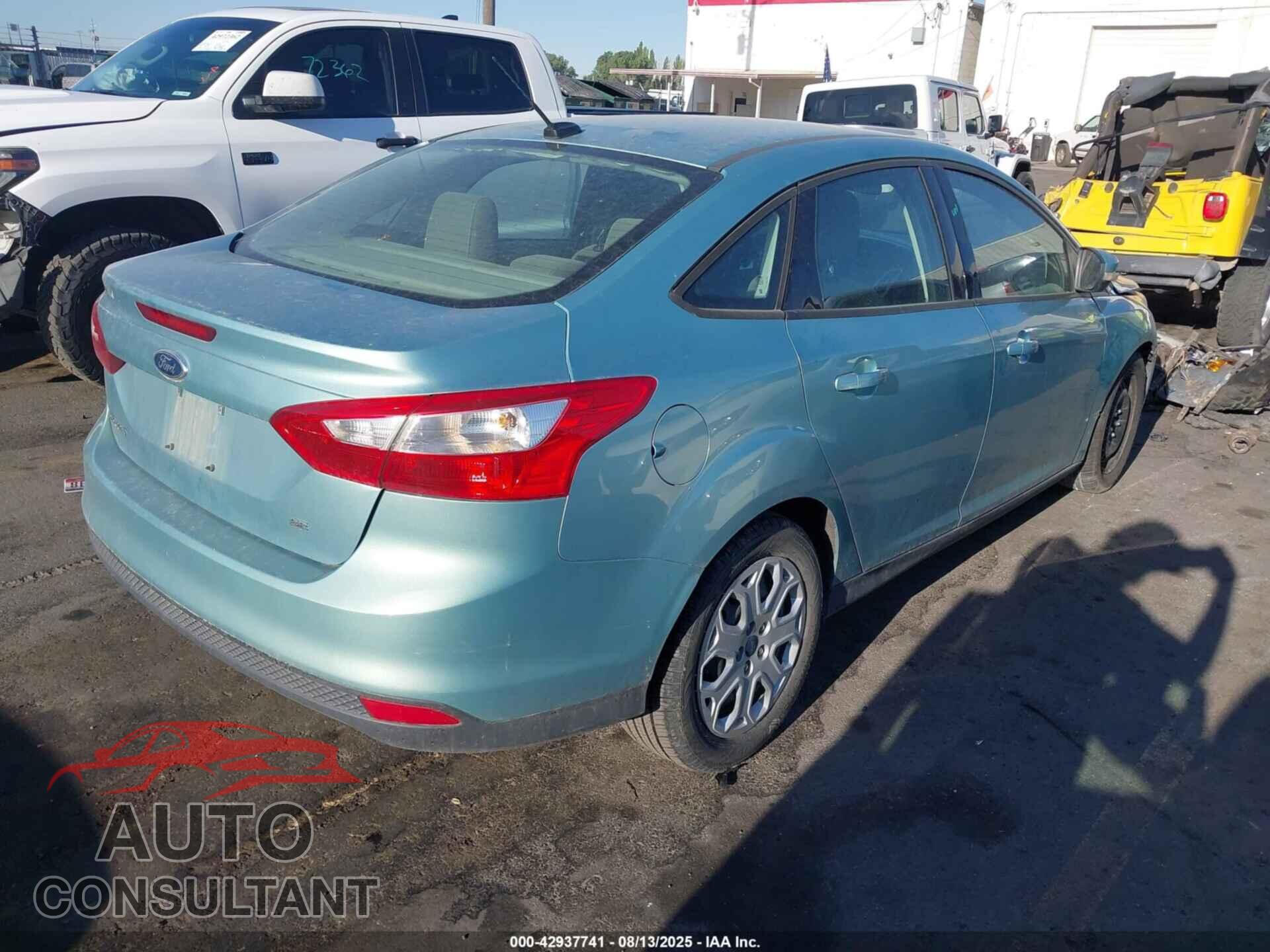 FORD FOCUS 2012 - 1FAHP3F22CL238935