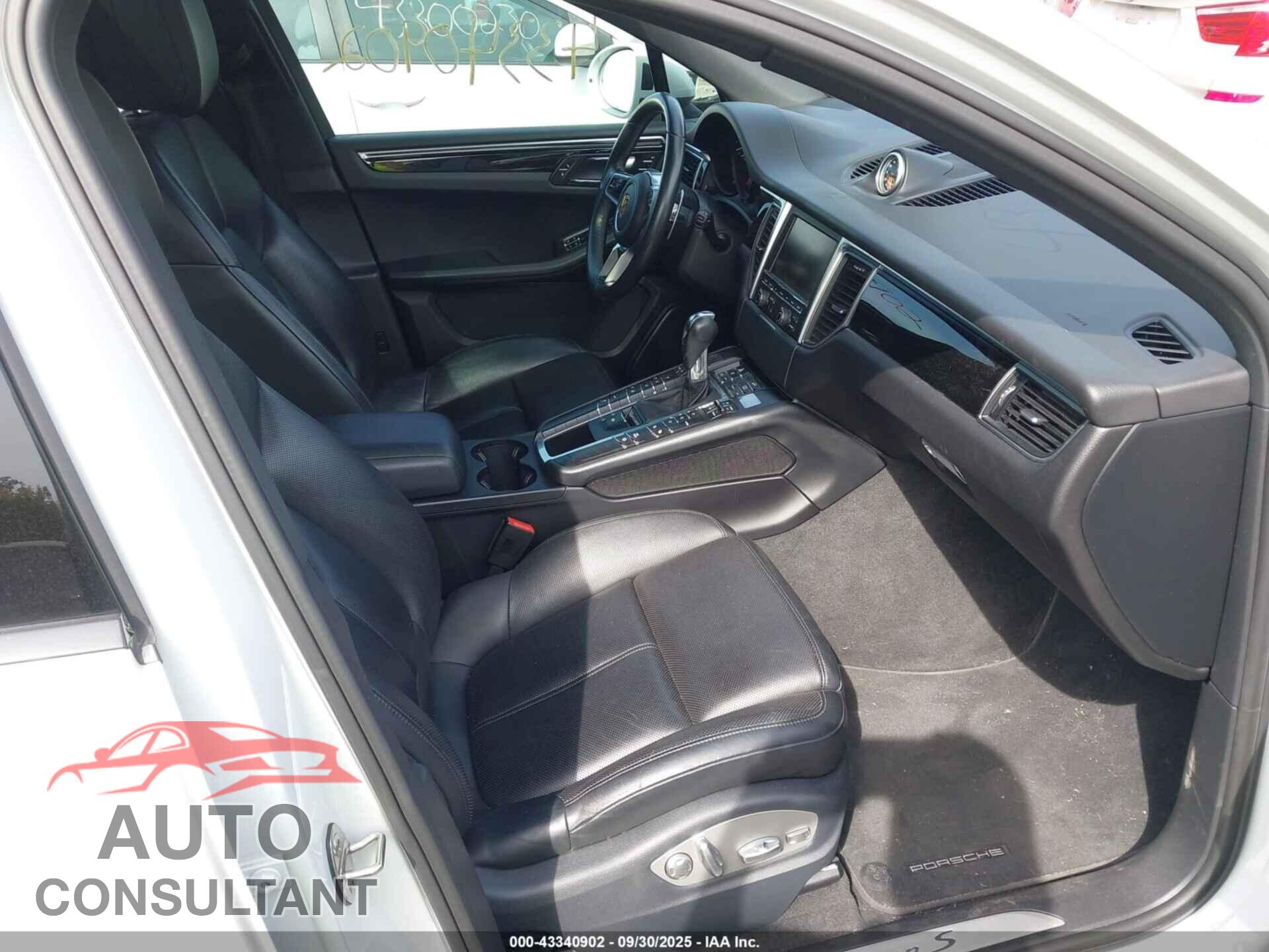 PORSCHE MACAN 2016 - WP1AB2A54GLB50205