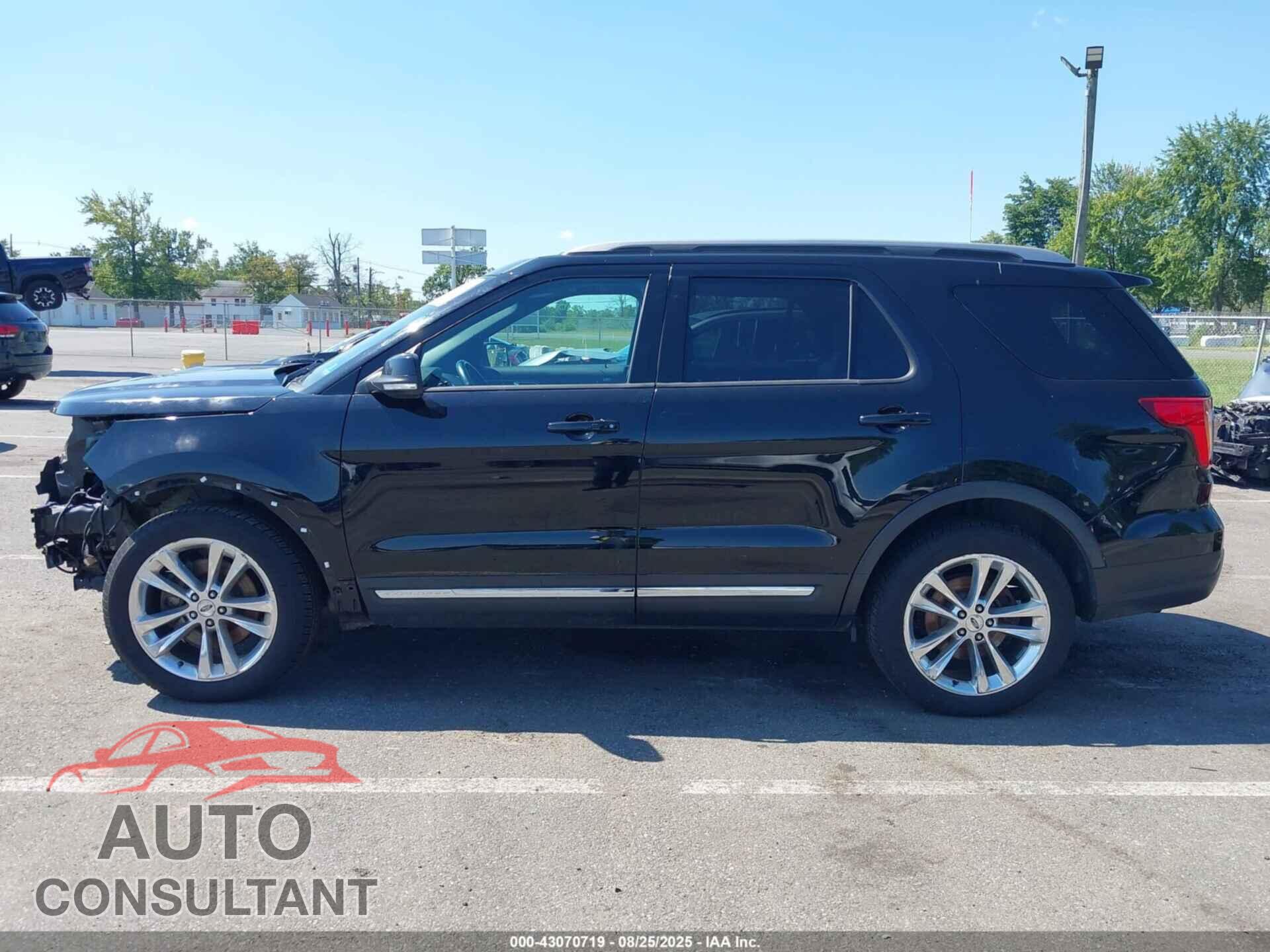 FORD EXPLORER 2018 - 1FM5K8D82JGB50355