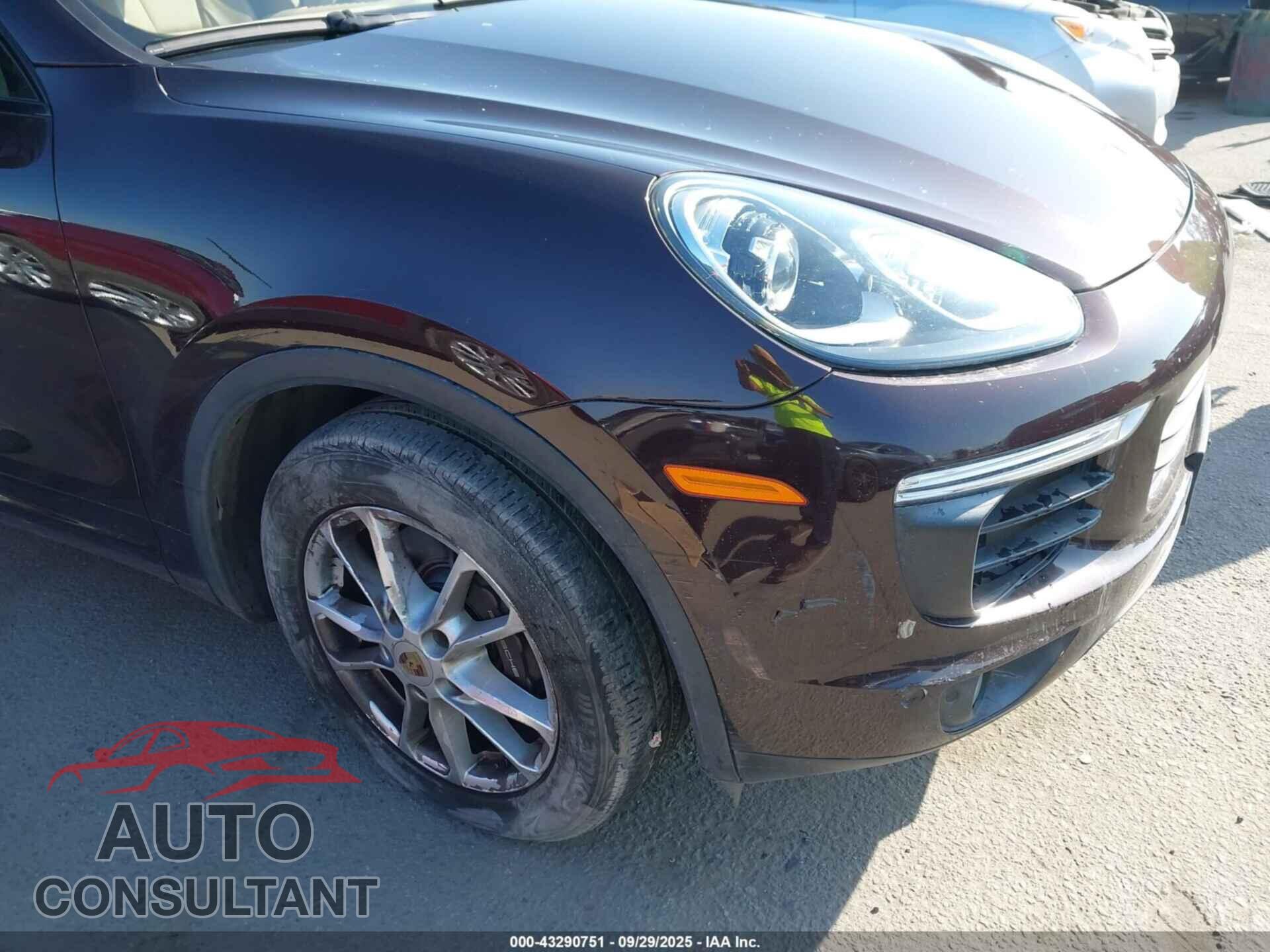 PORSCHE CAYENNE 2016 - WP1AA2A2XGLA02472