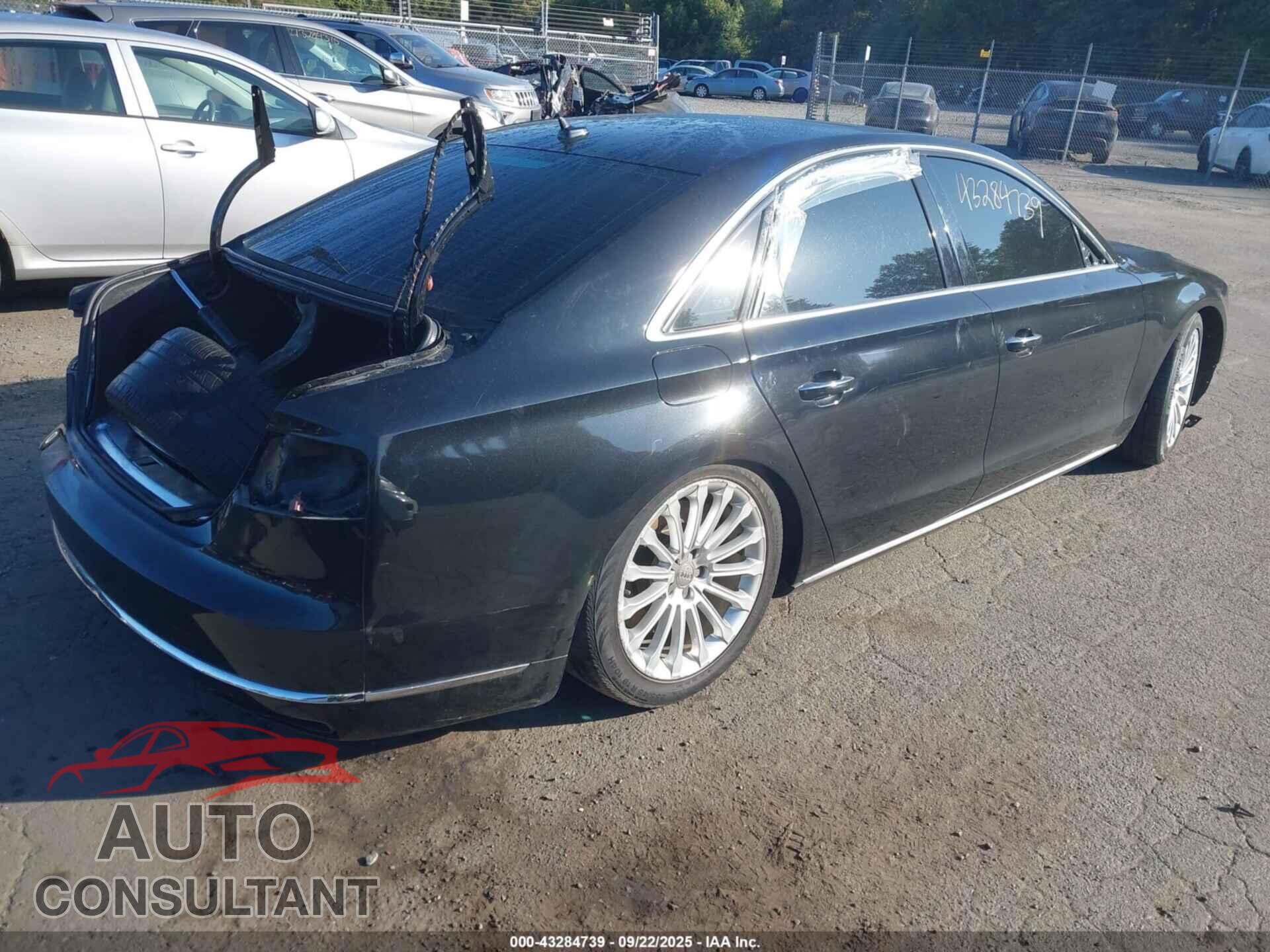 AUDI A8 2015 - WAUJGAFD7FN032176