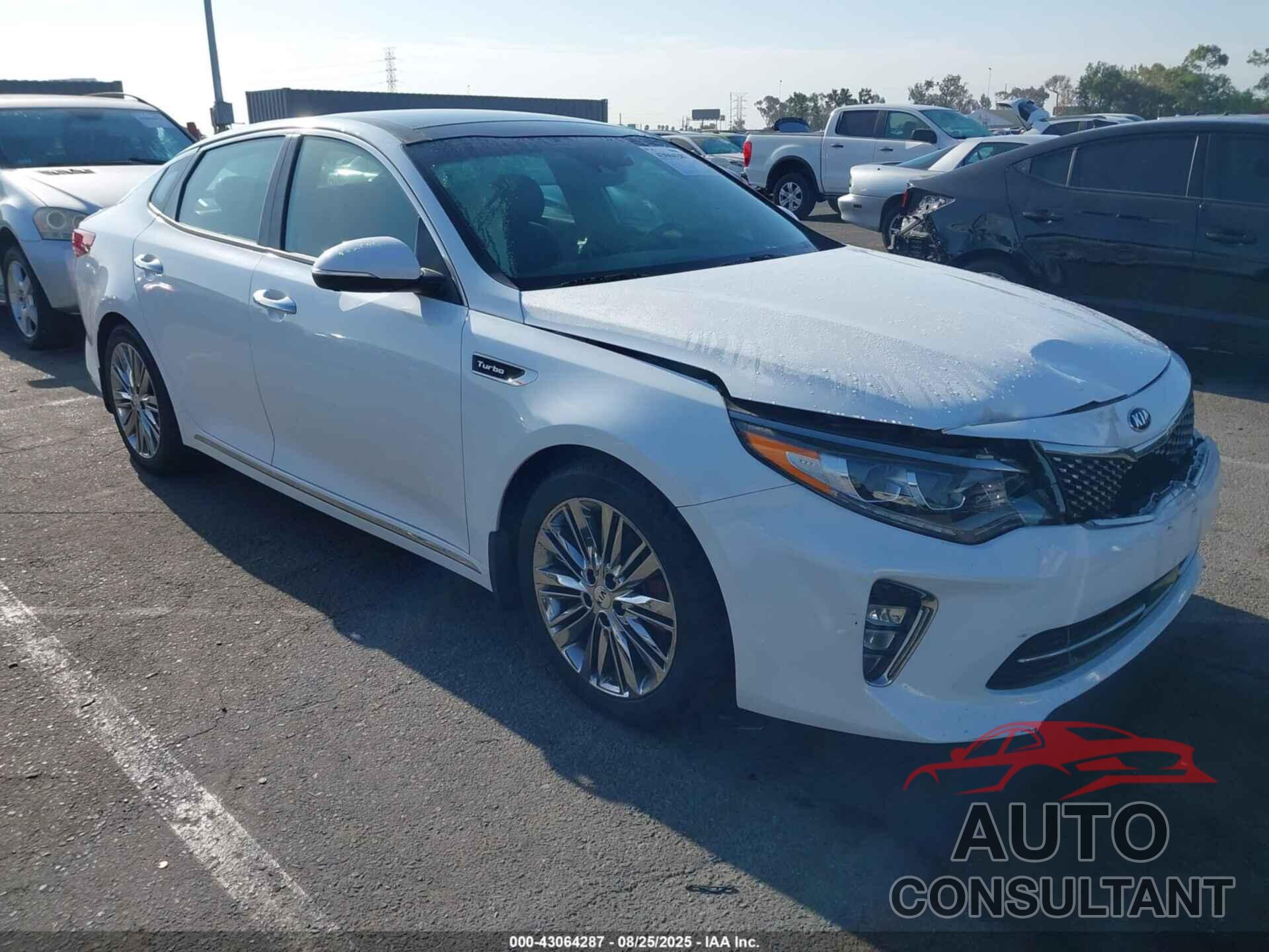KIA OPTIMA 2018 - 5XXGV4L29JG194399
