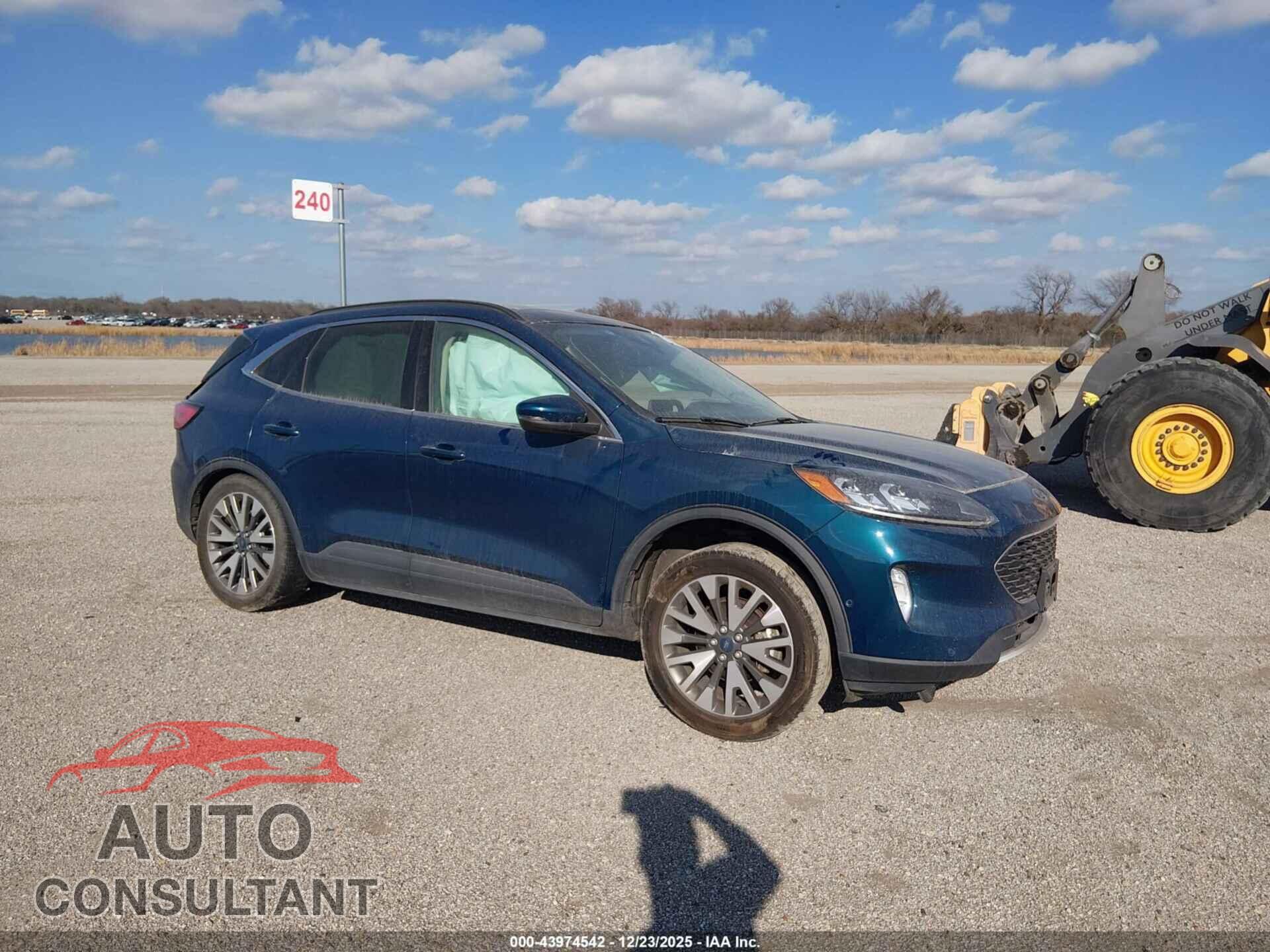 FORD ESCAPE 2020 - 1FMCU9J91LUA27493