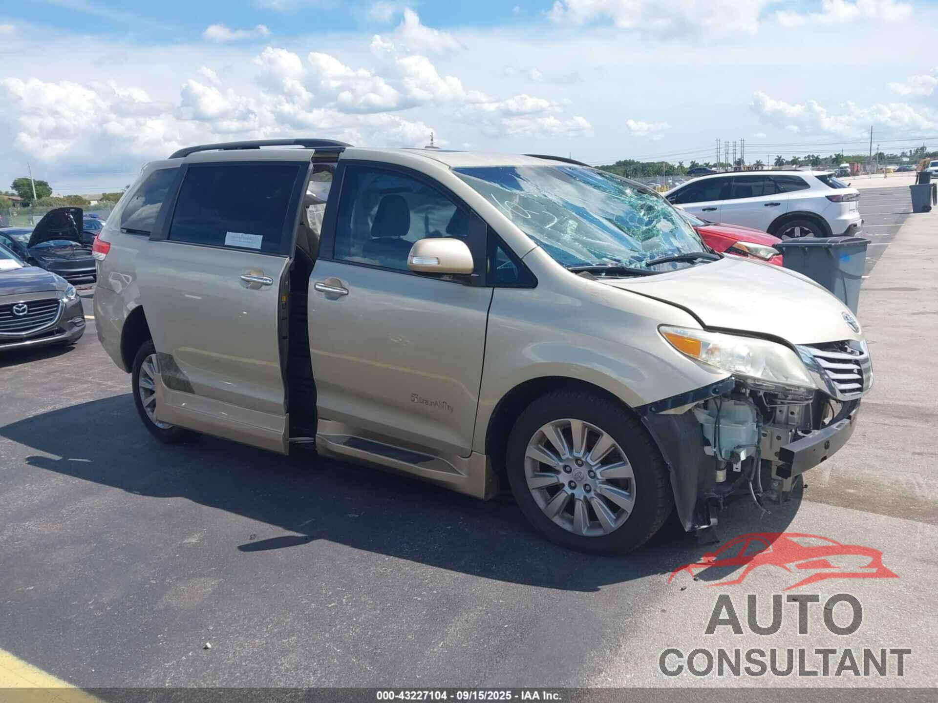 TOYOTA SIENNA 2014 - 5TDYK3DC5ES422546