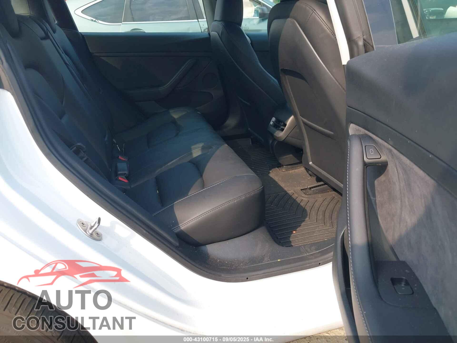 TESLA MODEL 3 2023 - 5YJ3E1EA0PF554432