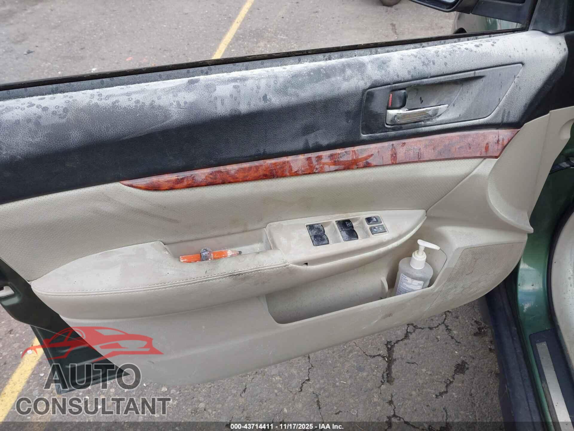 SUBARU OUTBACK 2011 - 4S4BRBKC8B3430700