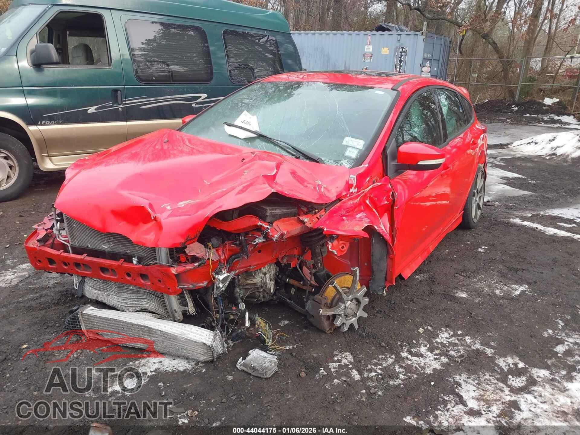 FORD FOCUS ST 2013 - 1FADP3L92DL127366