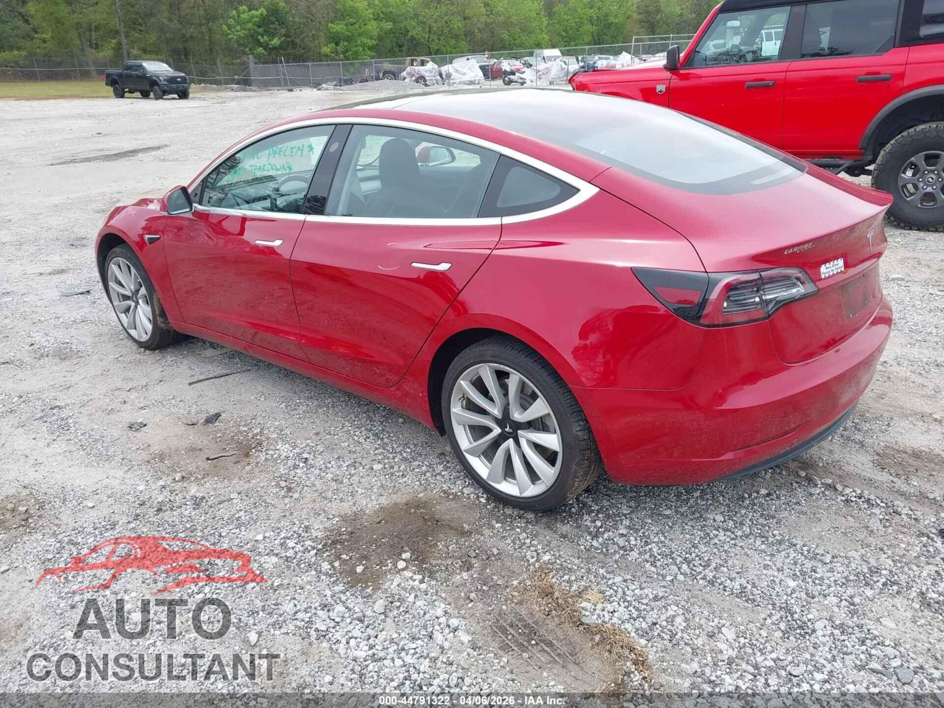 TESLA MODEL 3 2018 - 5YJ3E1EA8JF024443