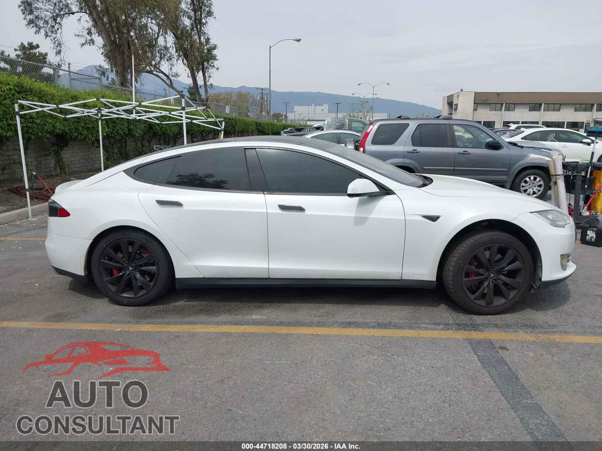 TESLA MODEL S 2013 - 5YJSA1DP9DFP13098